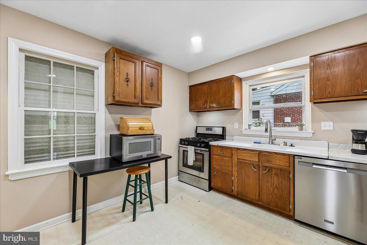 WHEATON HILLS - Residential