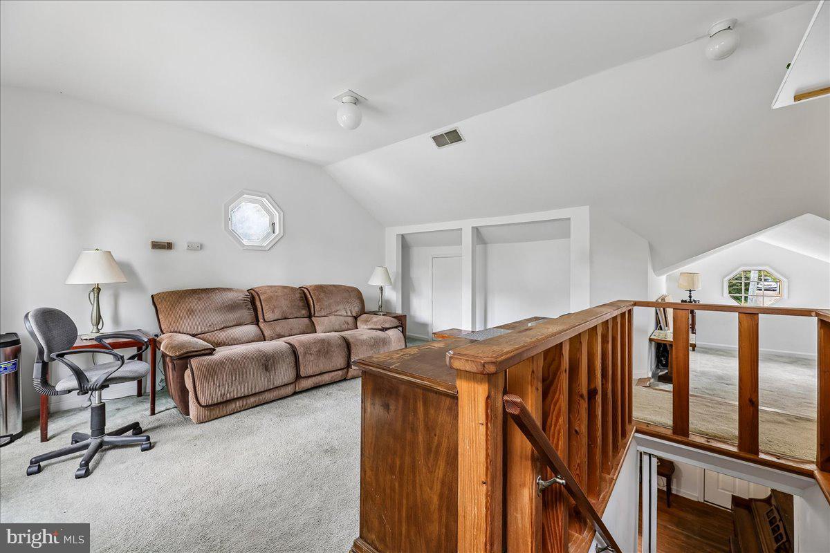 WHEATON HILLS - Residential