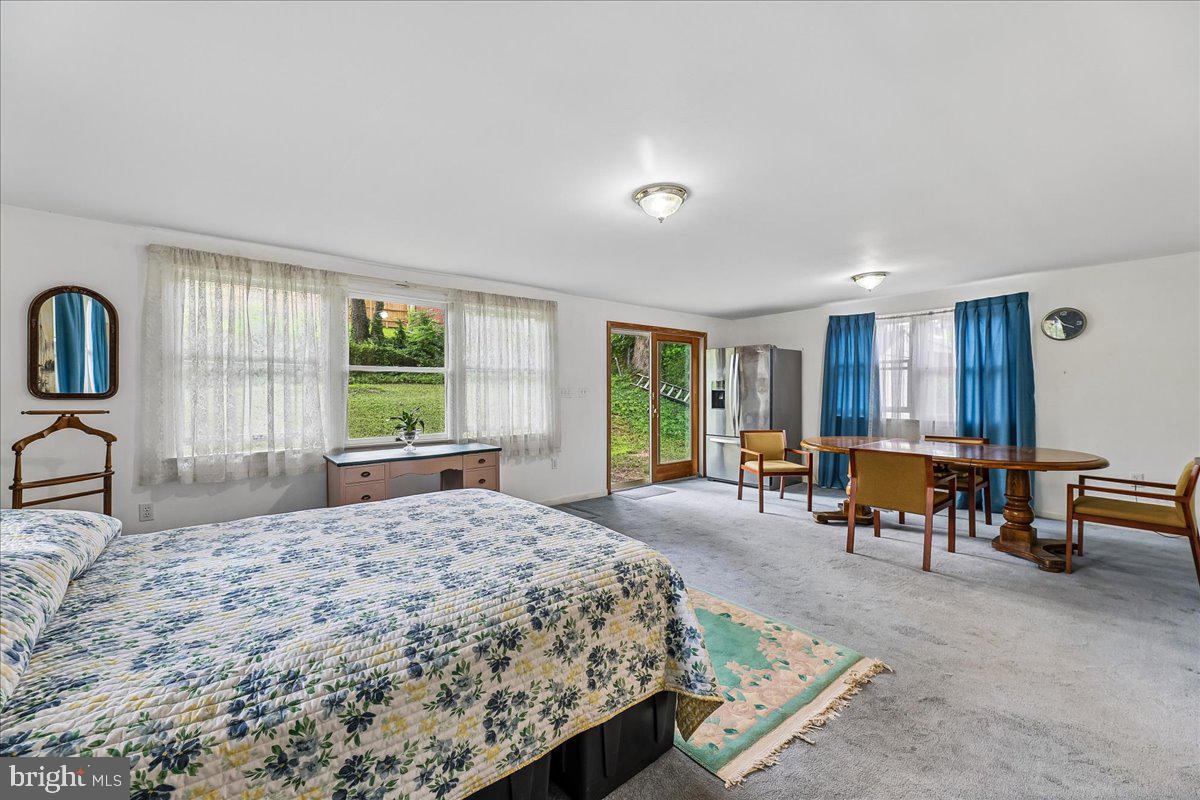 WHEATON HILLS - Residential