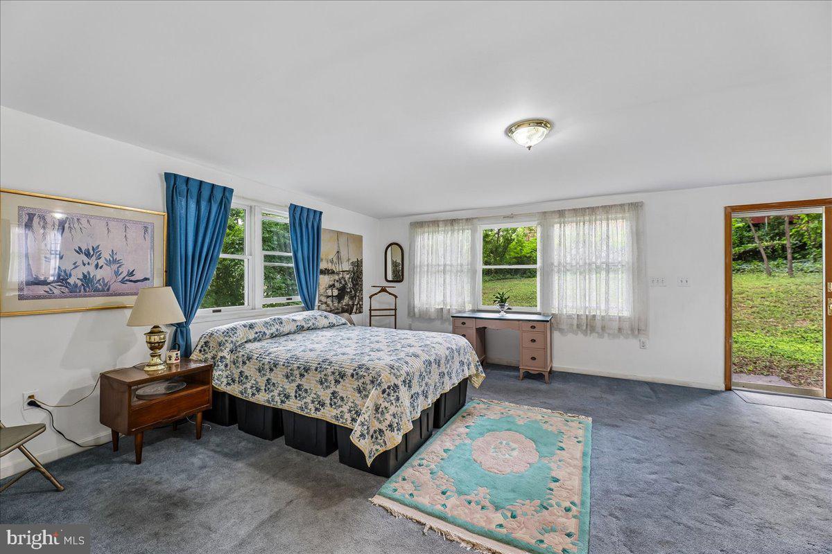 WHEATON HILLS - Residential