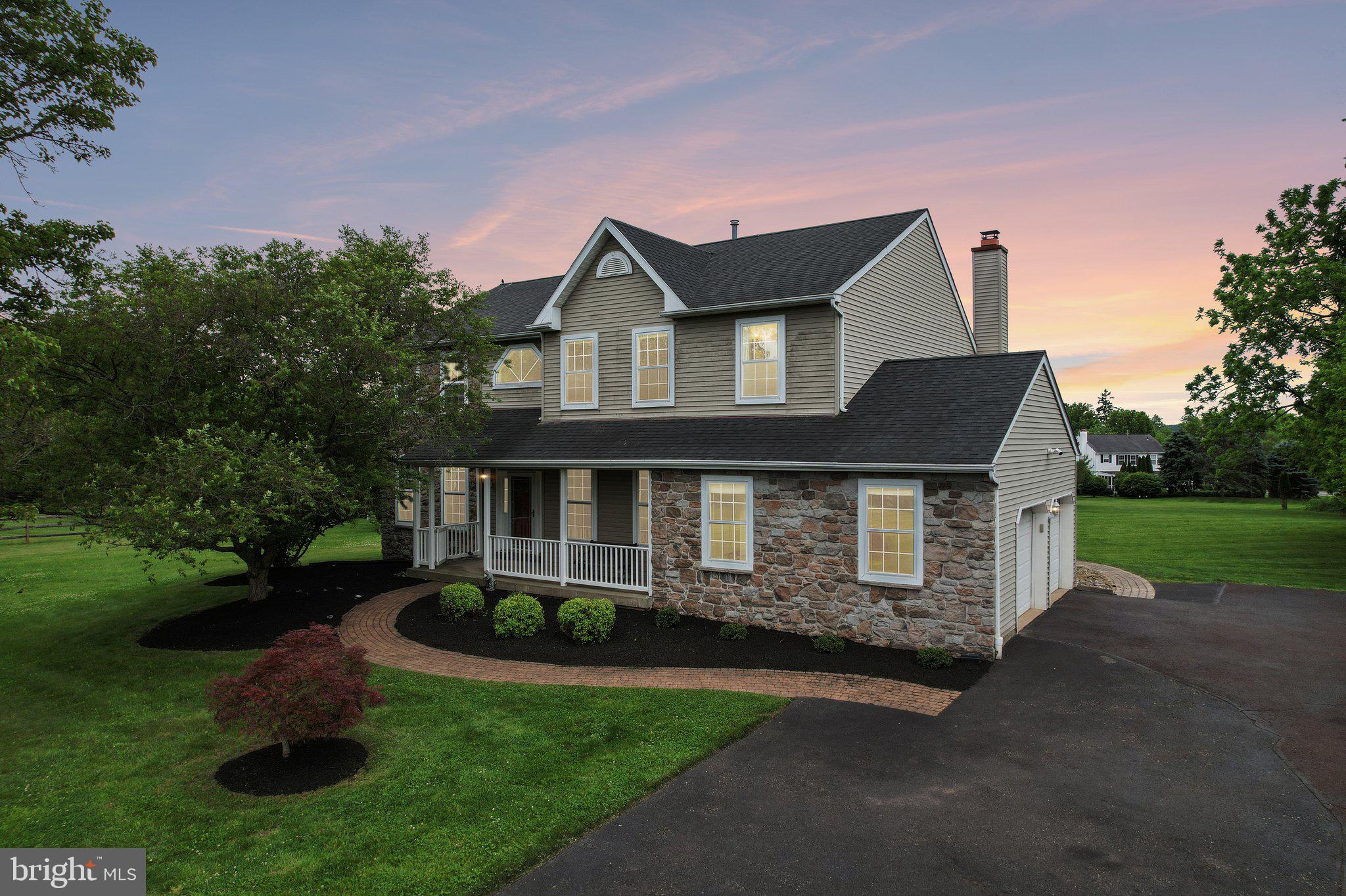 LAUREL ESTATES - Residential