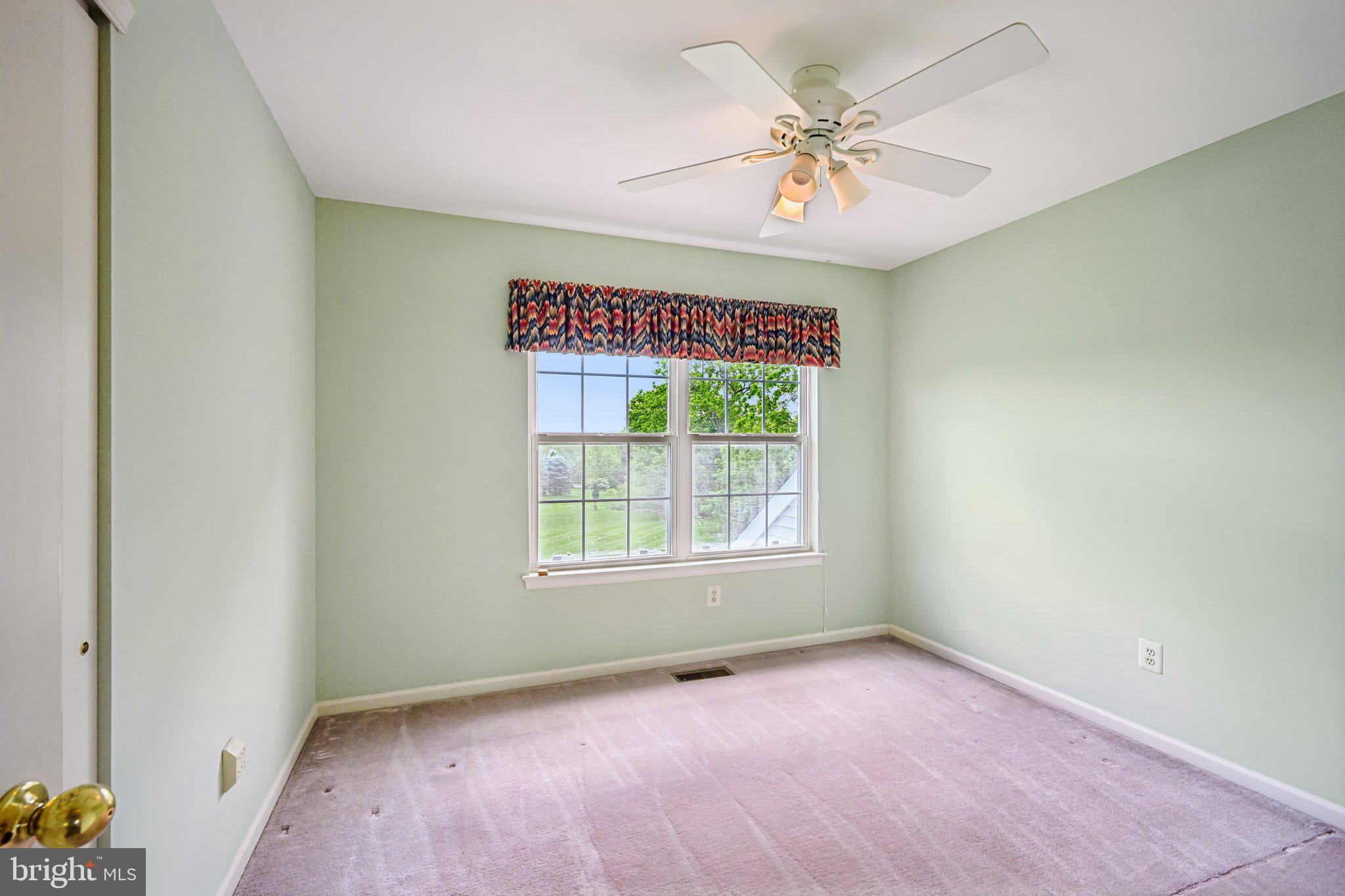LAUREL ESTATES - Residential