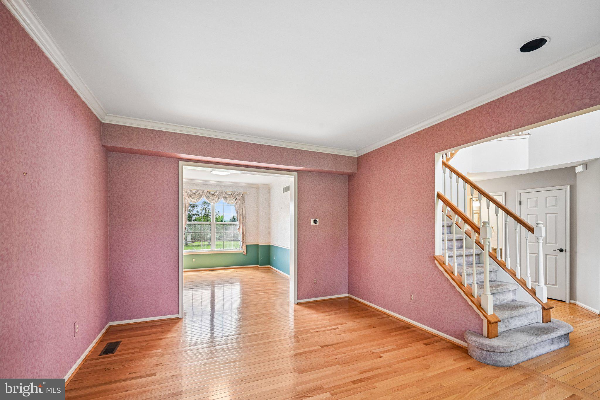LAUREL ESTATES - Residential