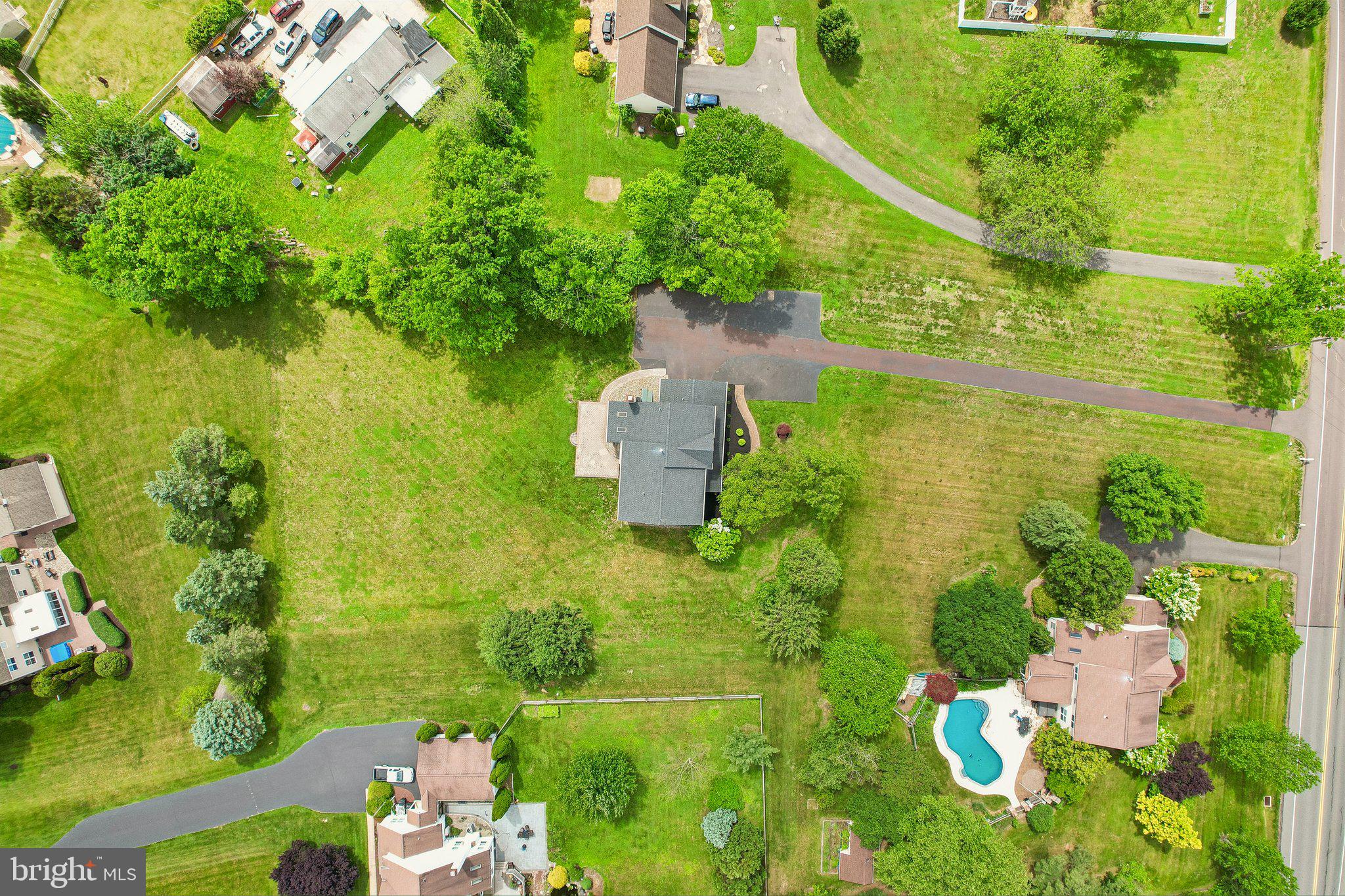 LAUREL ESTATES - Residential