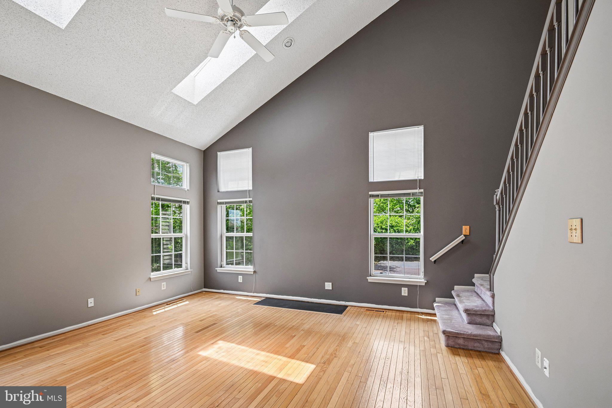 LAUREL ESTATES - Residential