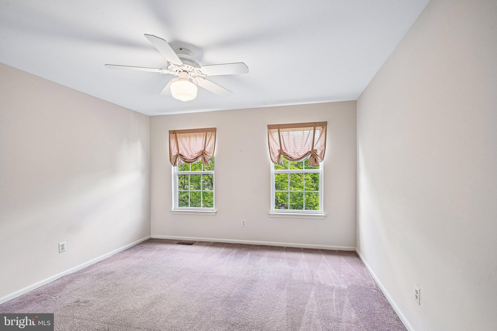 LAUREL ESTATES - Residential