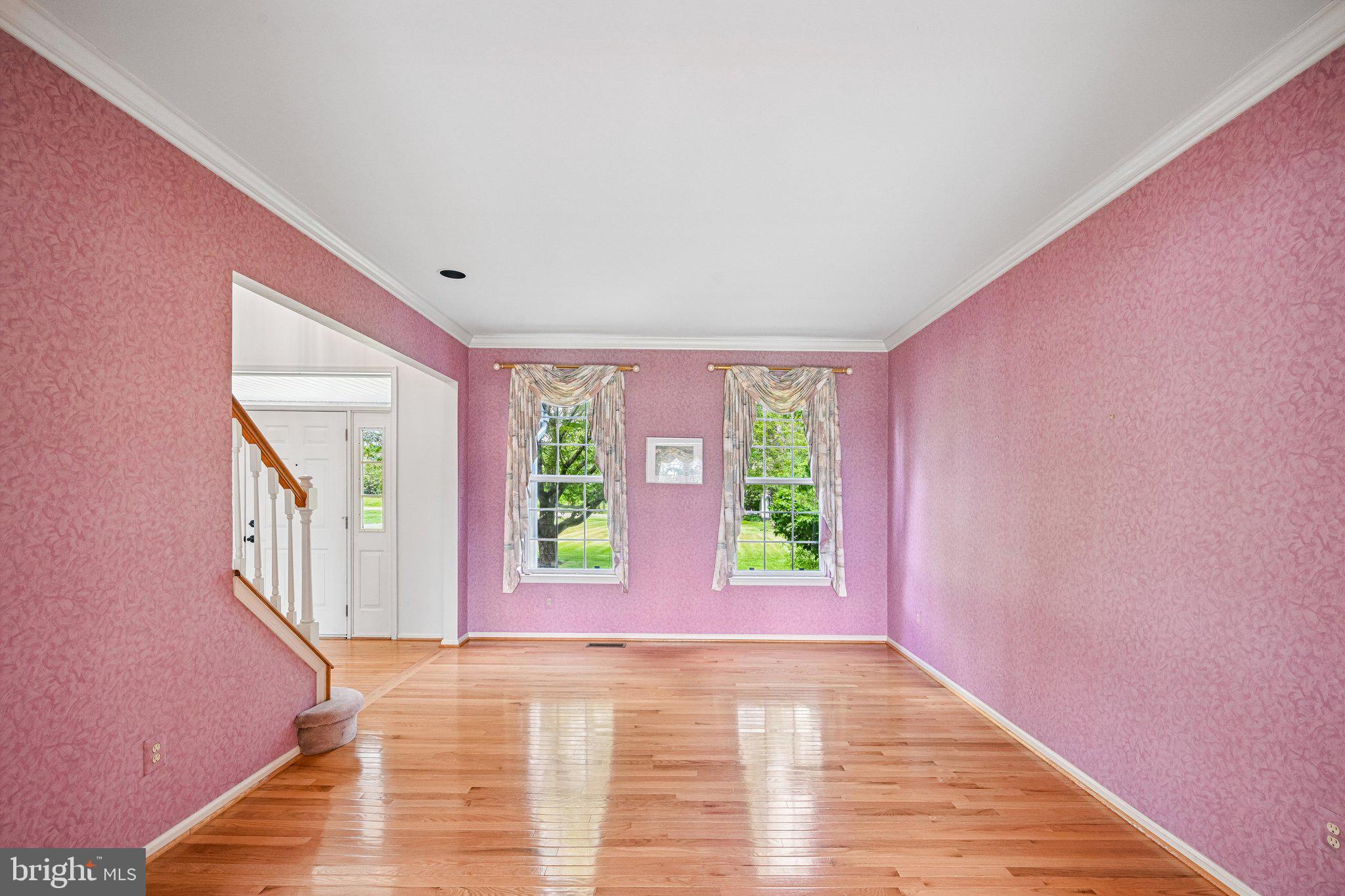 LAUREL ESTATES - Residential