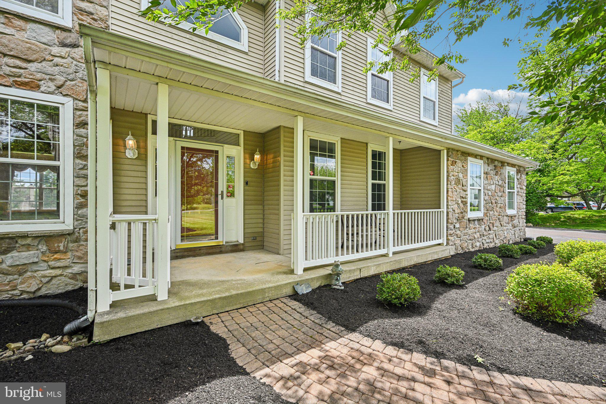 LAUREL ESTATES - Residential