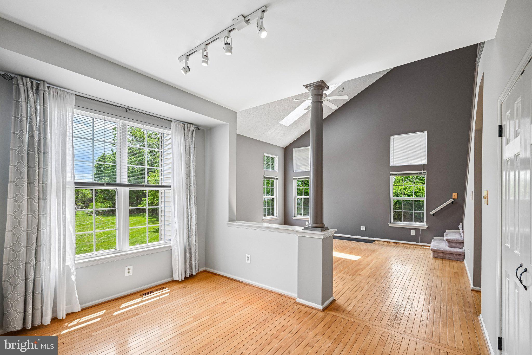 LAUREL ESTATES - Residential