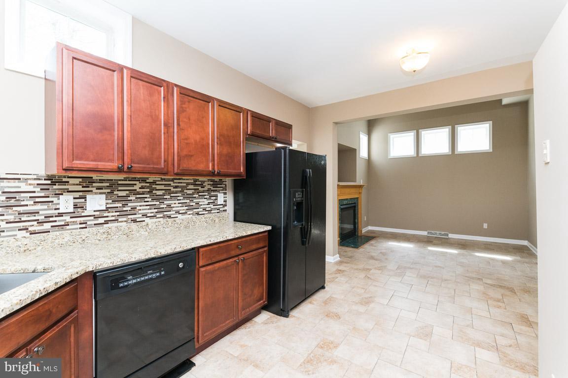 NEW COLONY VILLAGE - Residential Lease