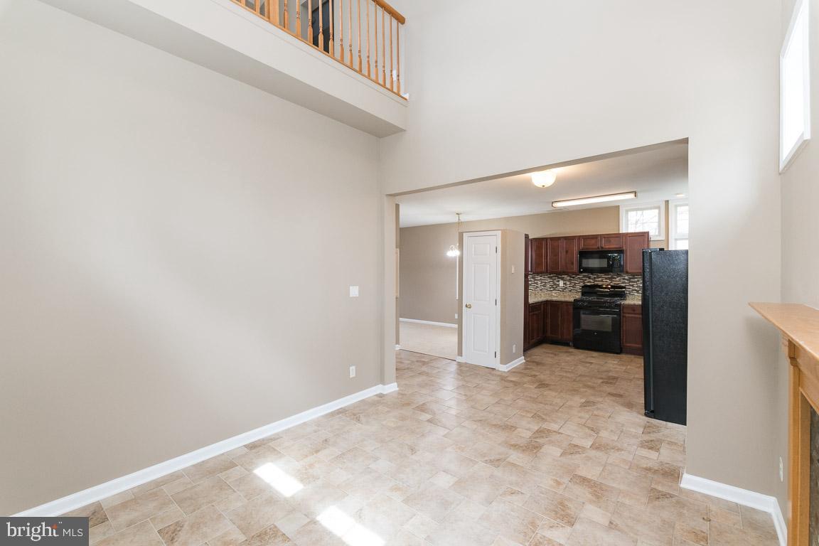 NEW COLONY VILLAGE - Residential Lease