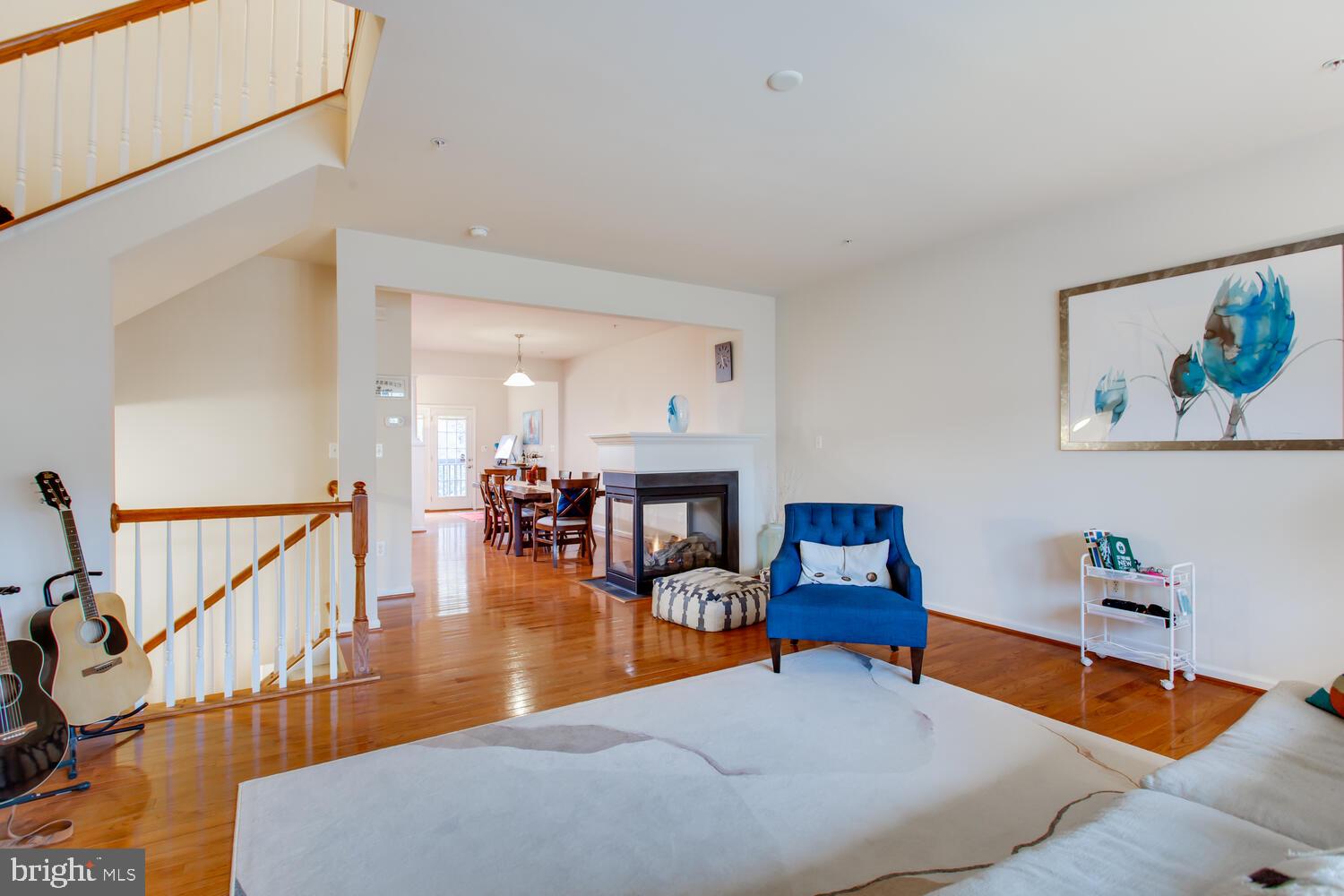 HALL STATION - Residential