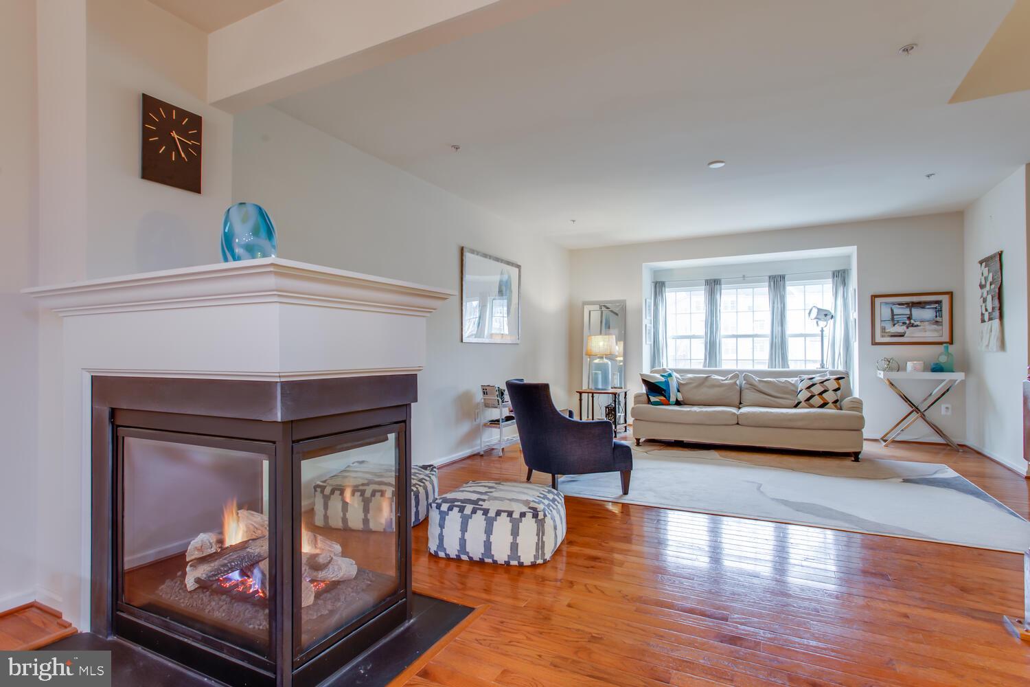 HALL STATION - Residential