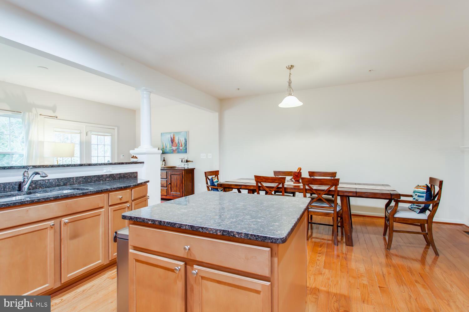 HALL STATION - Residential