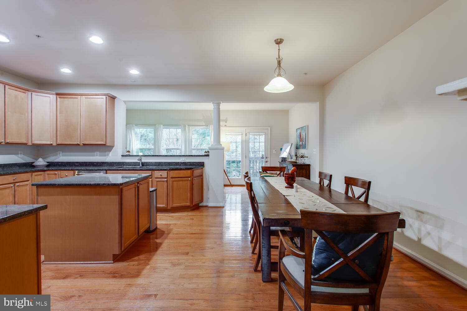 HALL STATION - Residential
