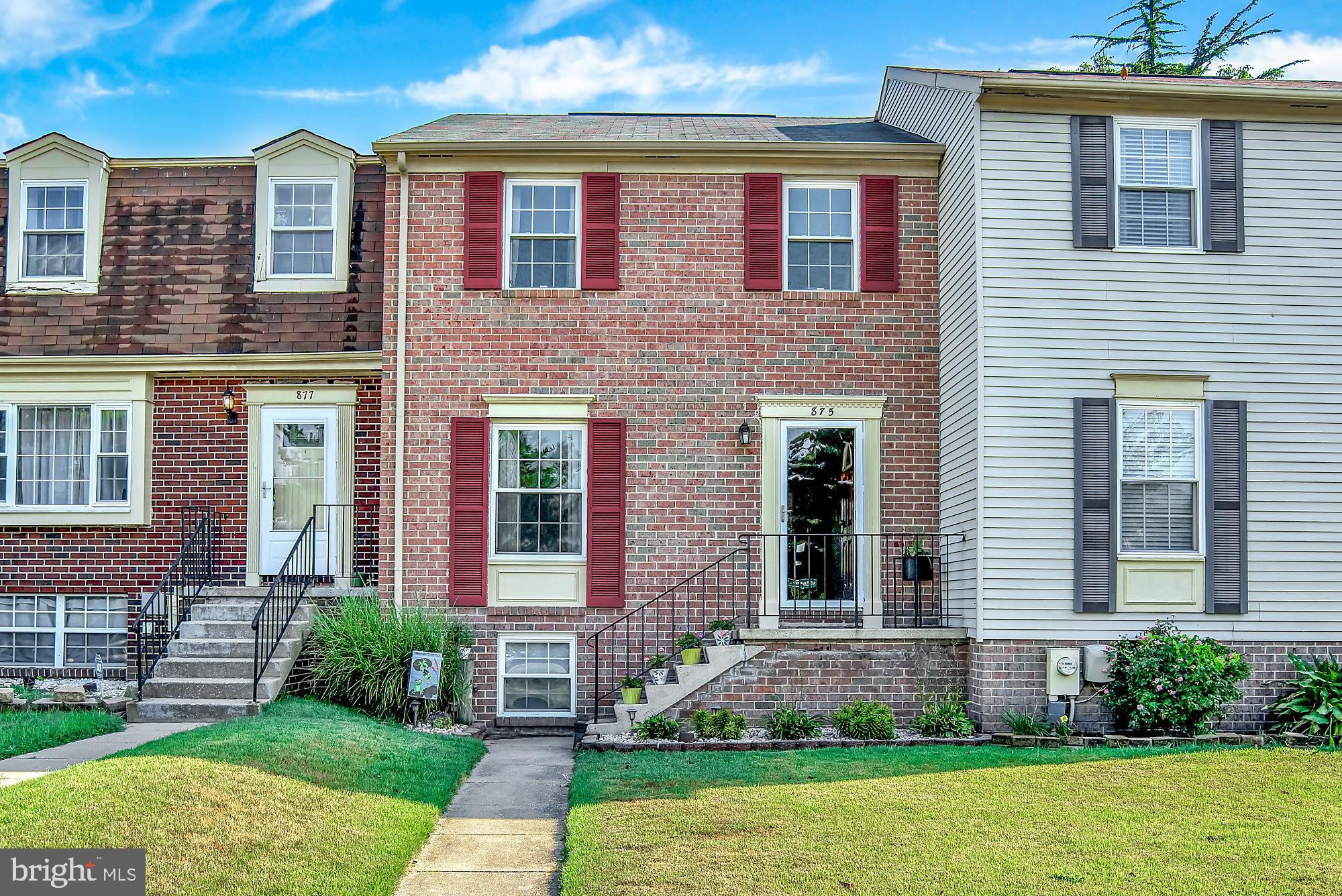 ELIZABETHS LANDING - Residential