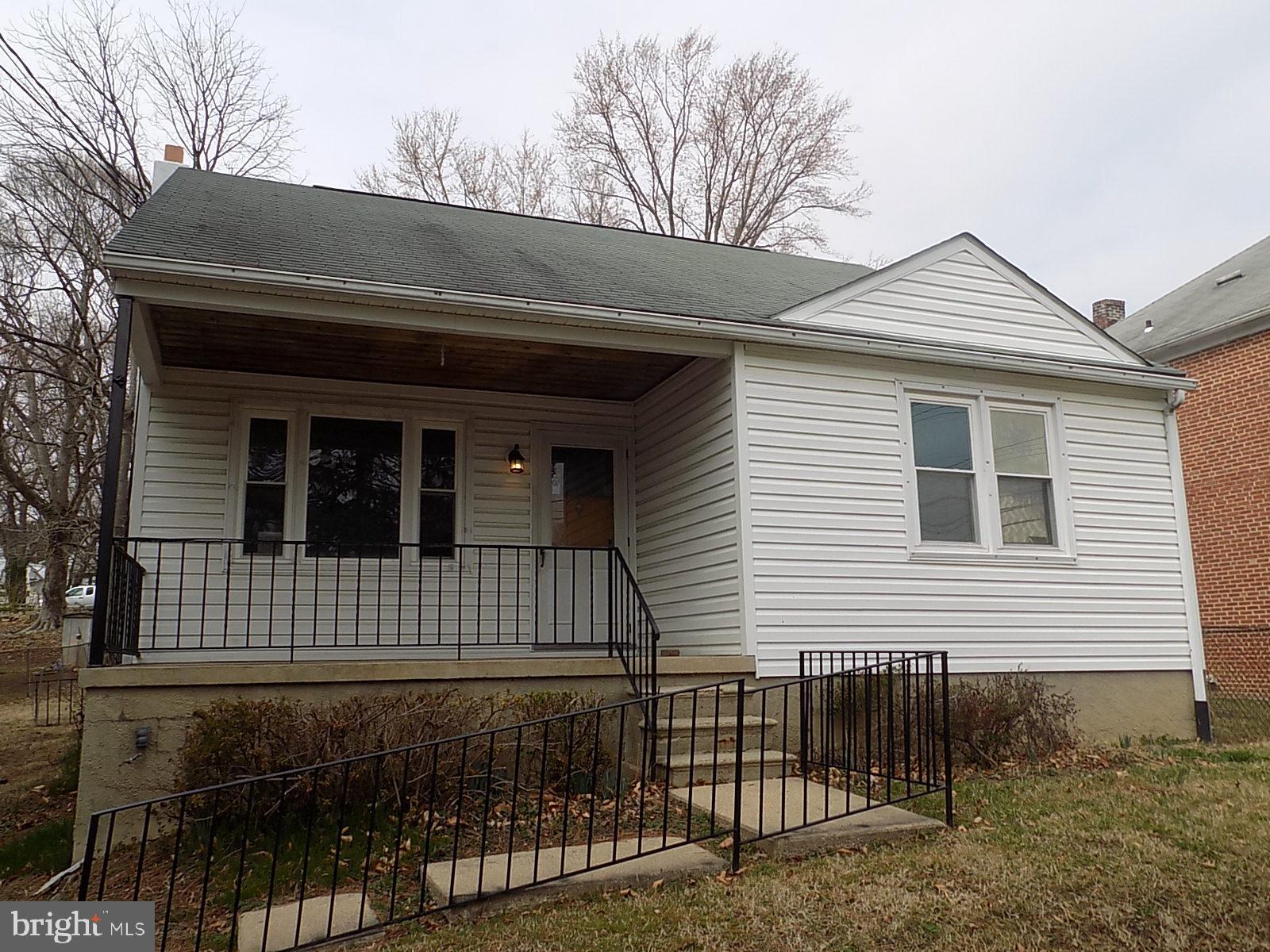 Incredible opportunity on this true 4 bedroom Cape Cod with plenty of off-street parking, vinyl siding, huge deck, gas heat, central a/c, new paint, carpeting, lvp flooring, new trim, new doors, and so much more. Better hurry - this one is priced to go fast! This one has even been tested lead-FREE!
Seller would consider JV with the right buyer / investor