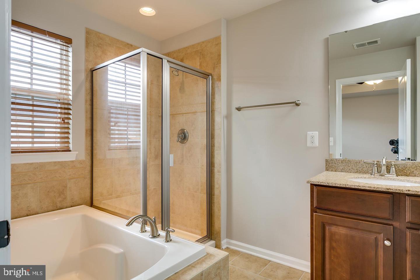 ARCOLA - Residential Lease