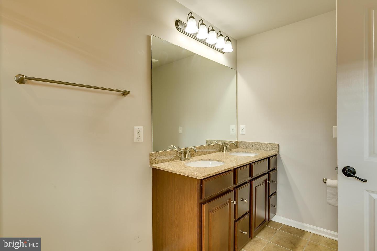 ARCOLA - Residential Lease