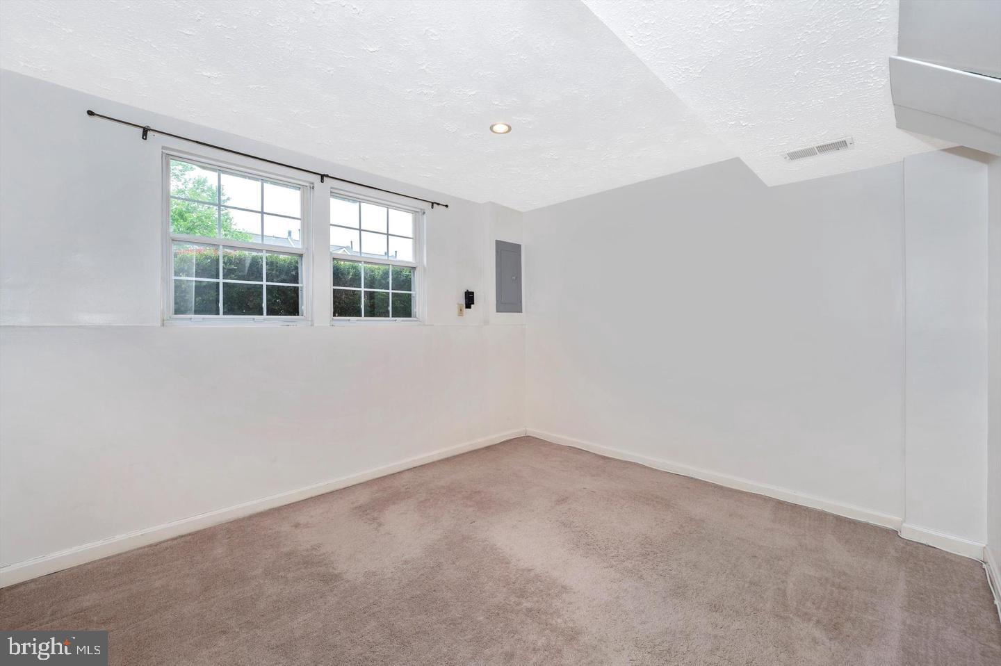 MONTGOMERY MEADOWS - Residential
