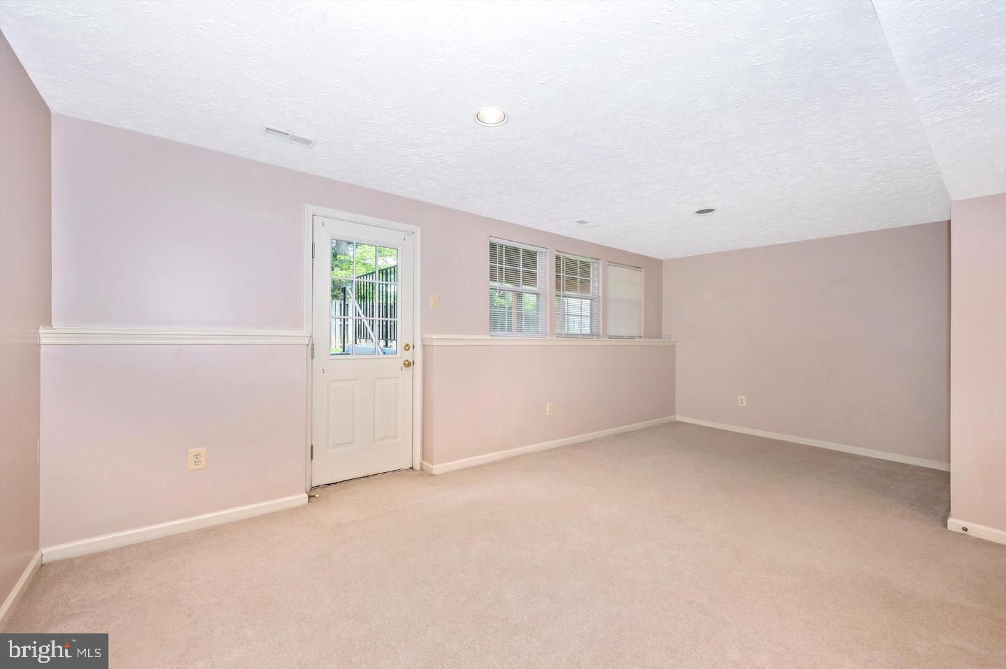 MONTGOMERY MEADOWS - Residential