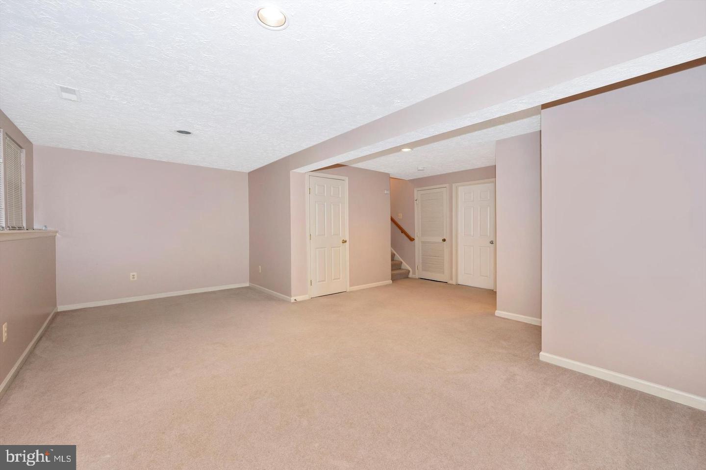MONTGOMERY MEADOWS - Residential