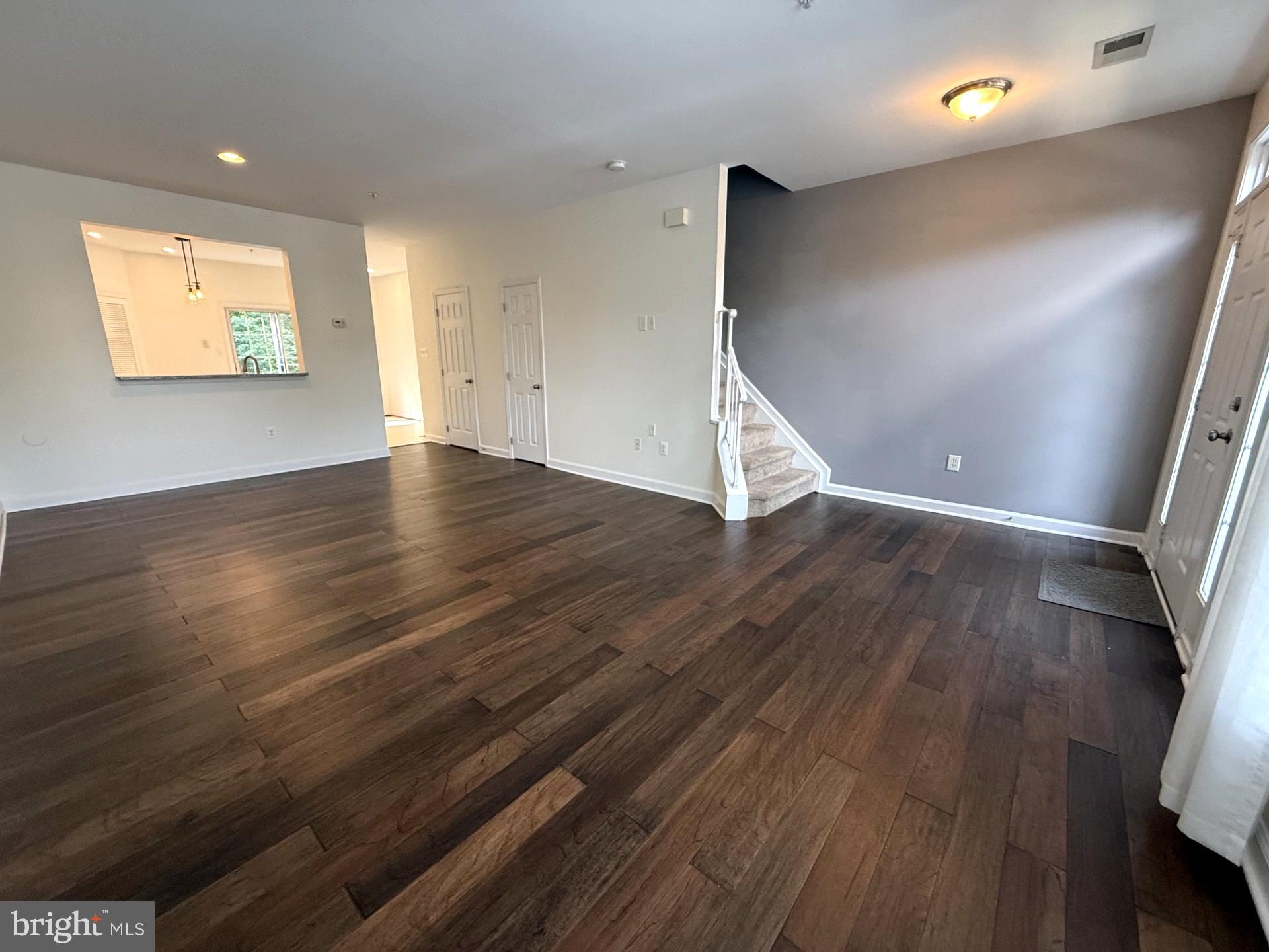 WOODLAND WALK - Residential
