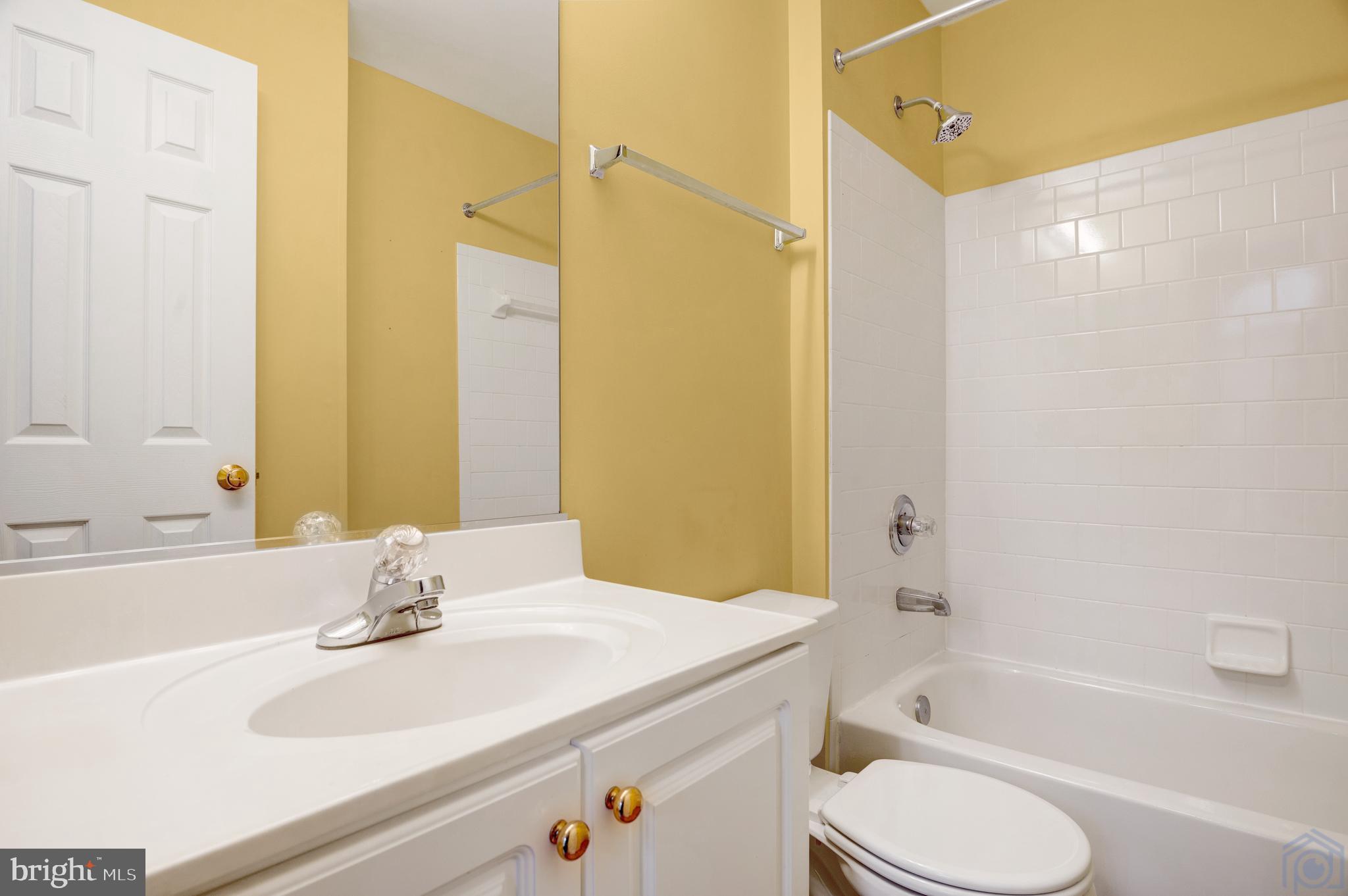 CROFTON VILLAGE - Residential