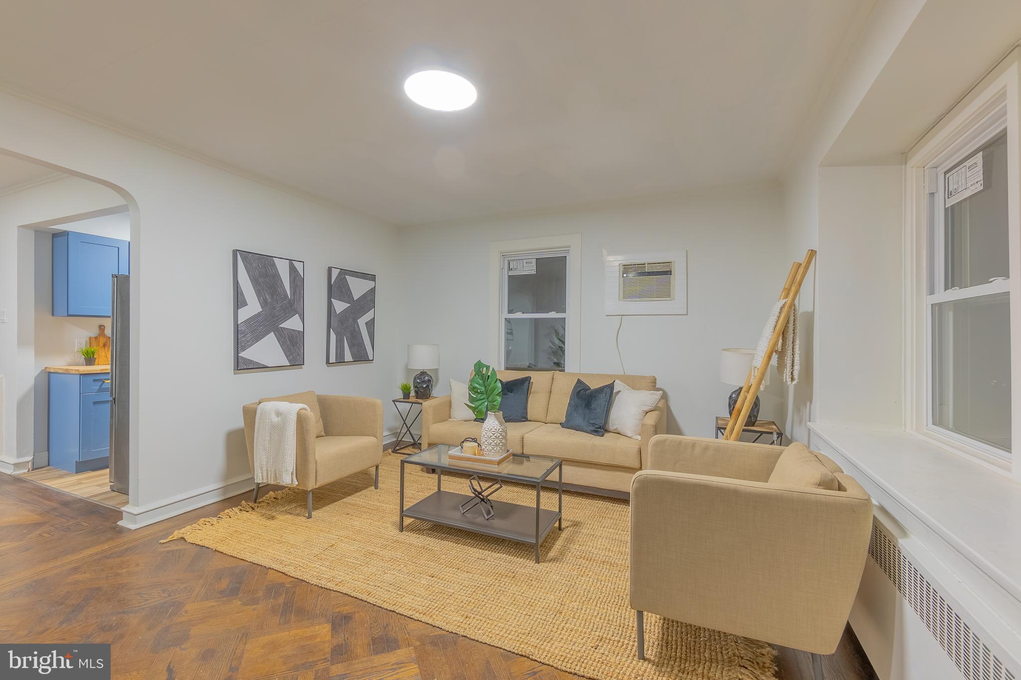 EAST OAK LANE - Residential