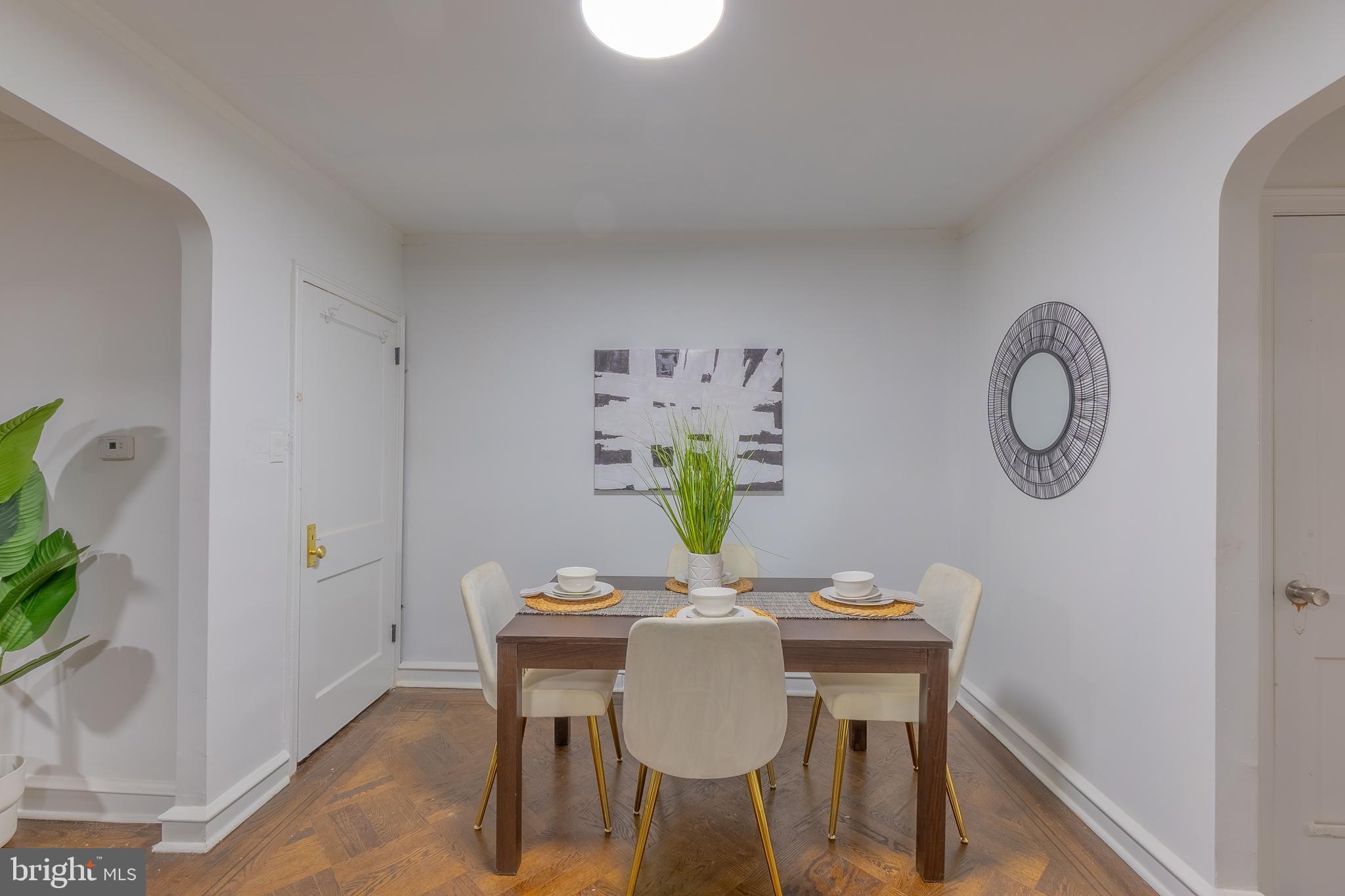 EAST OAK LANE - Residential