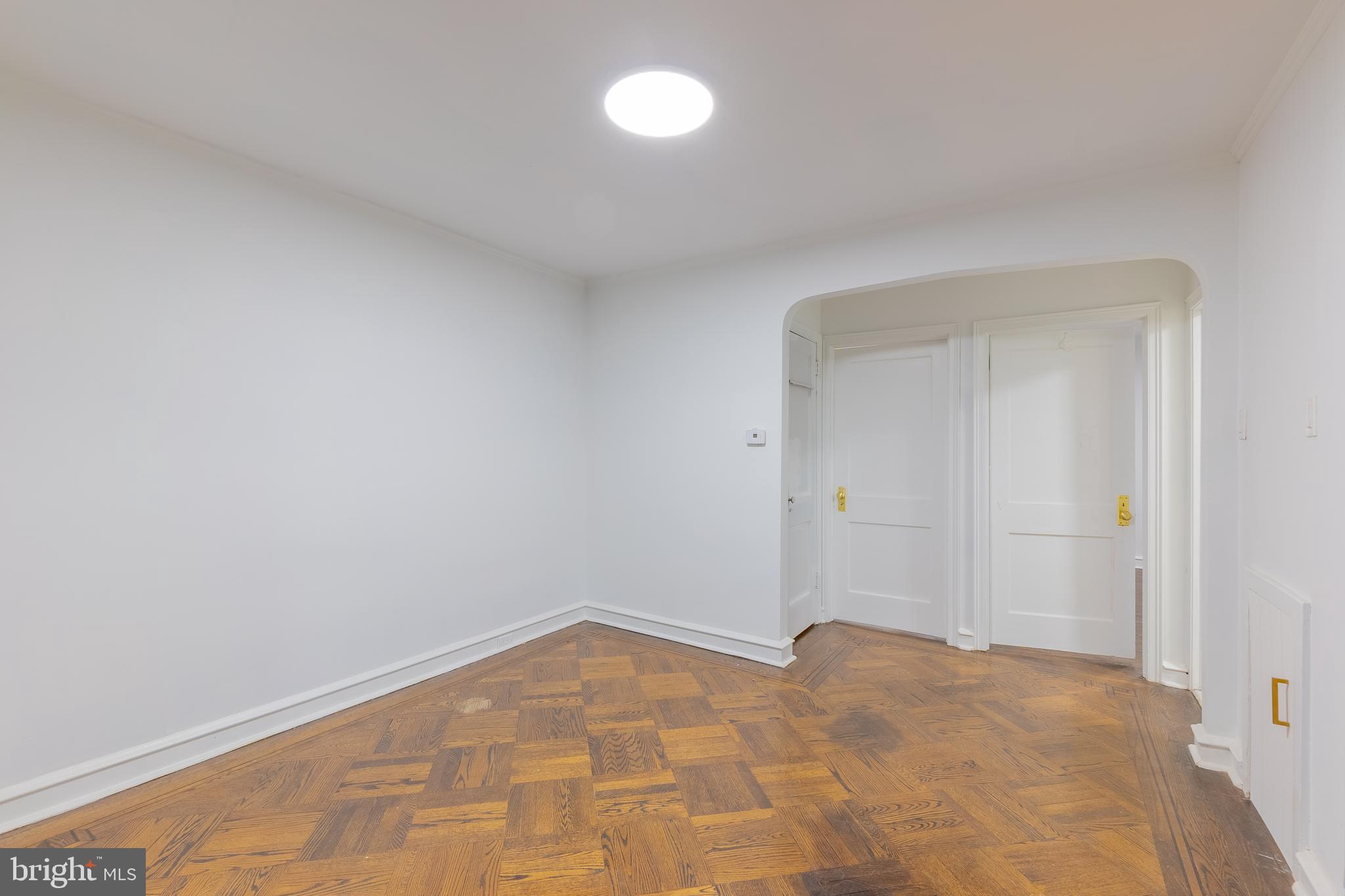 EAST OAK LANE - Residential