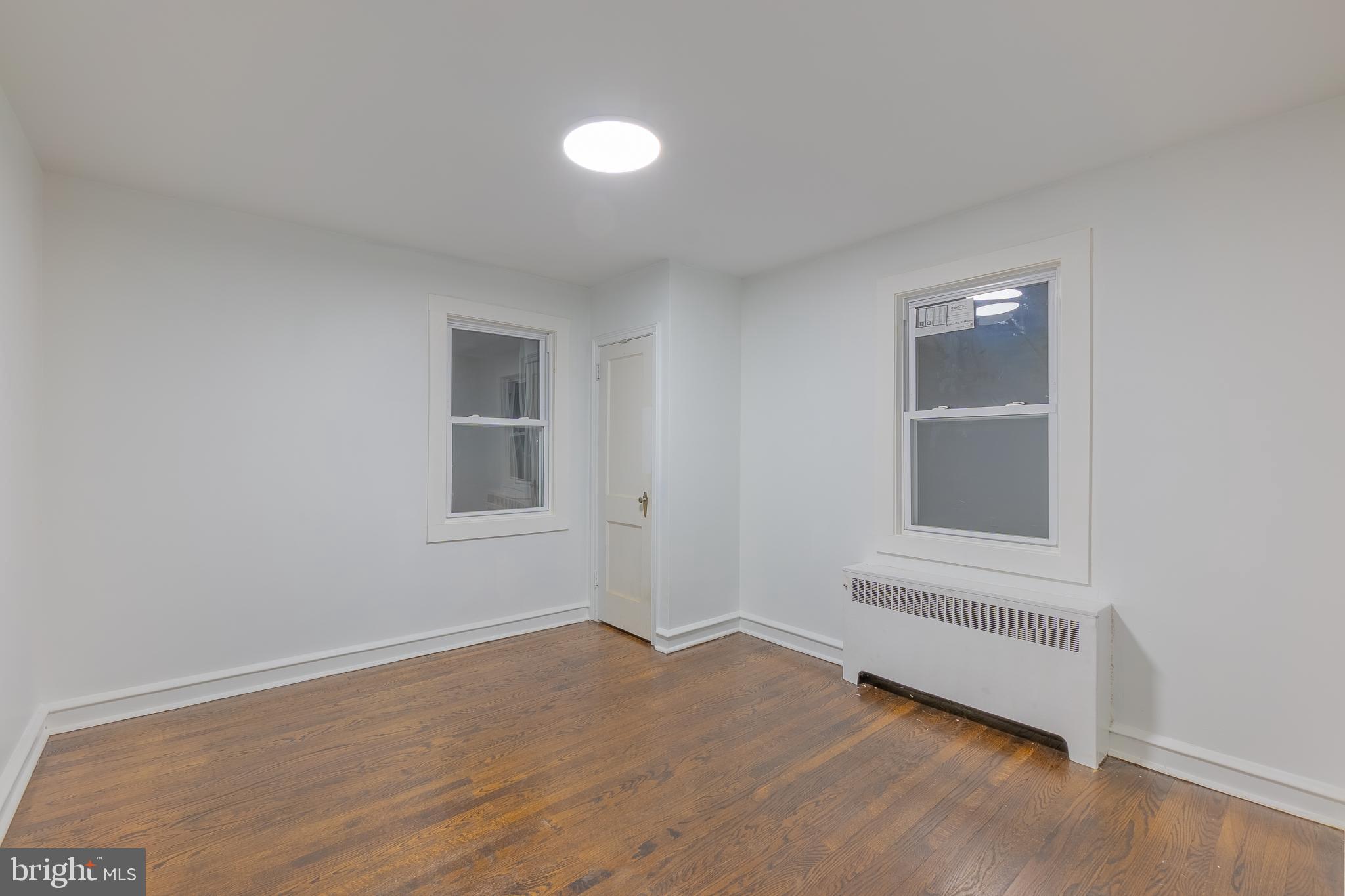 EAST OAK LANE - Residential