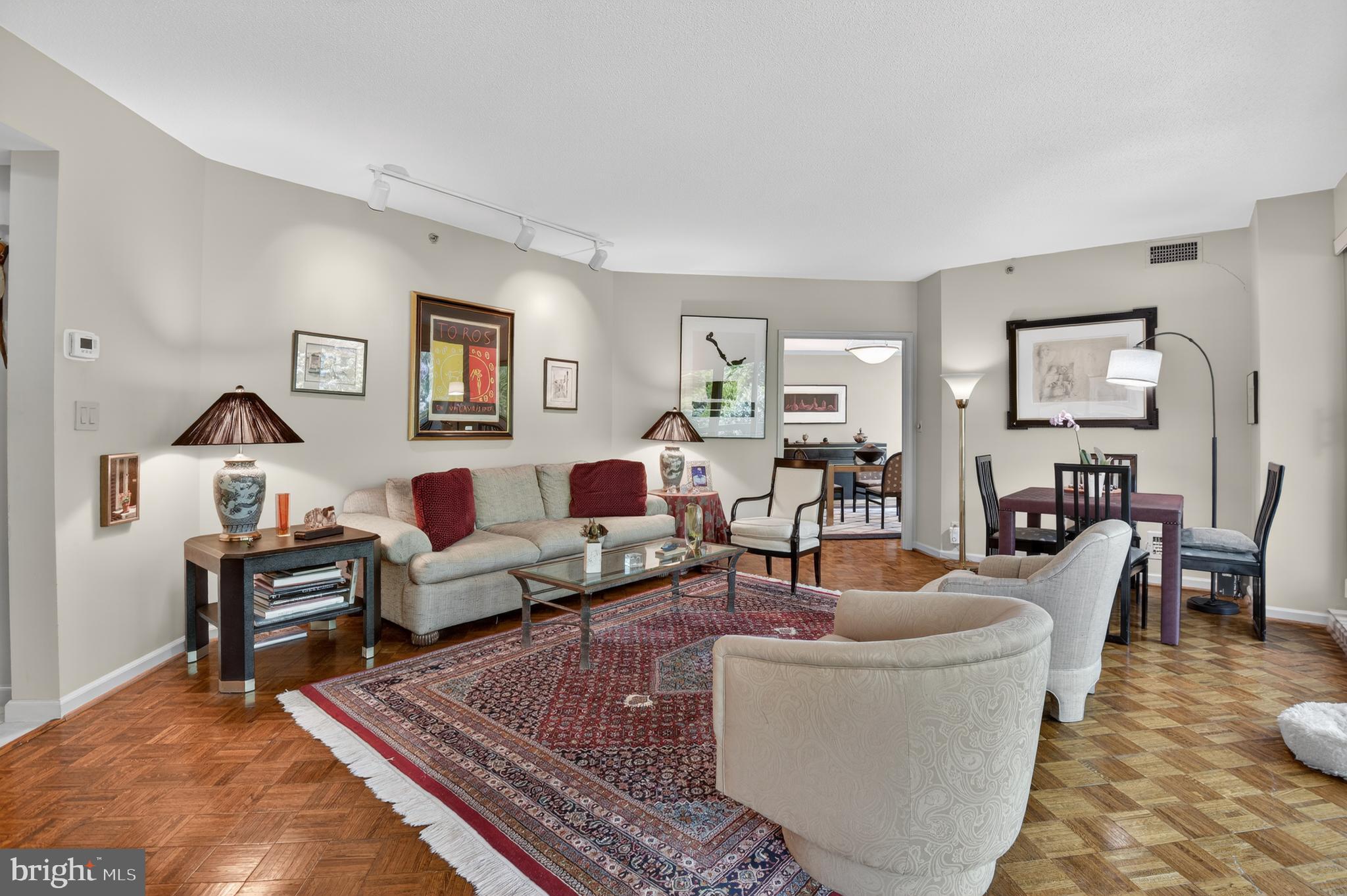 SOMERSET HOUSE - Residential
