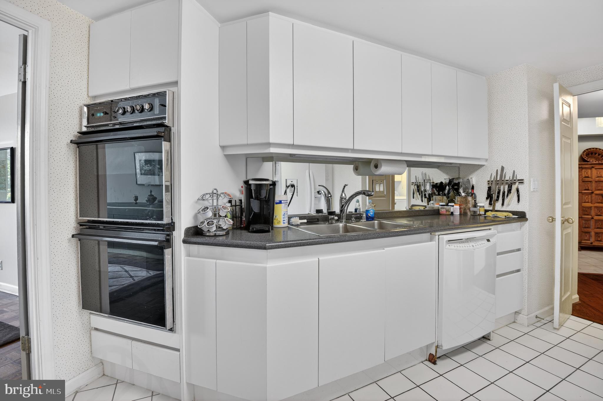 SOMERSET HOUSE - Residential