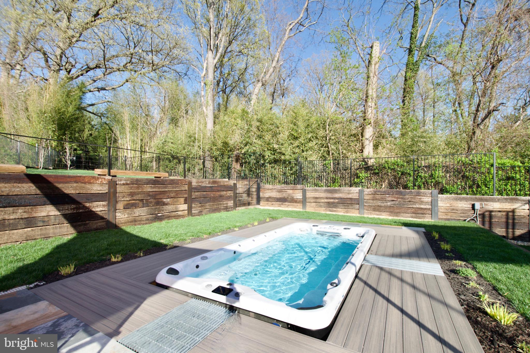 PIMMIT HILLS - Residential