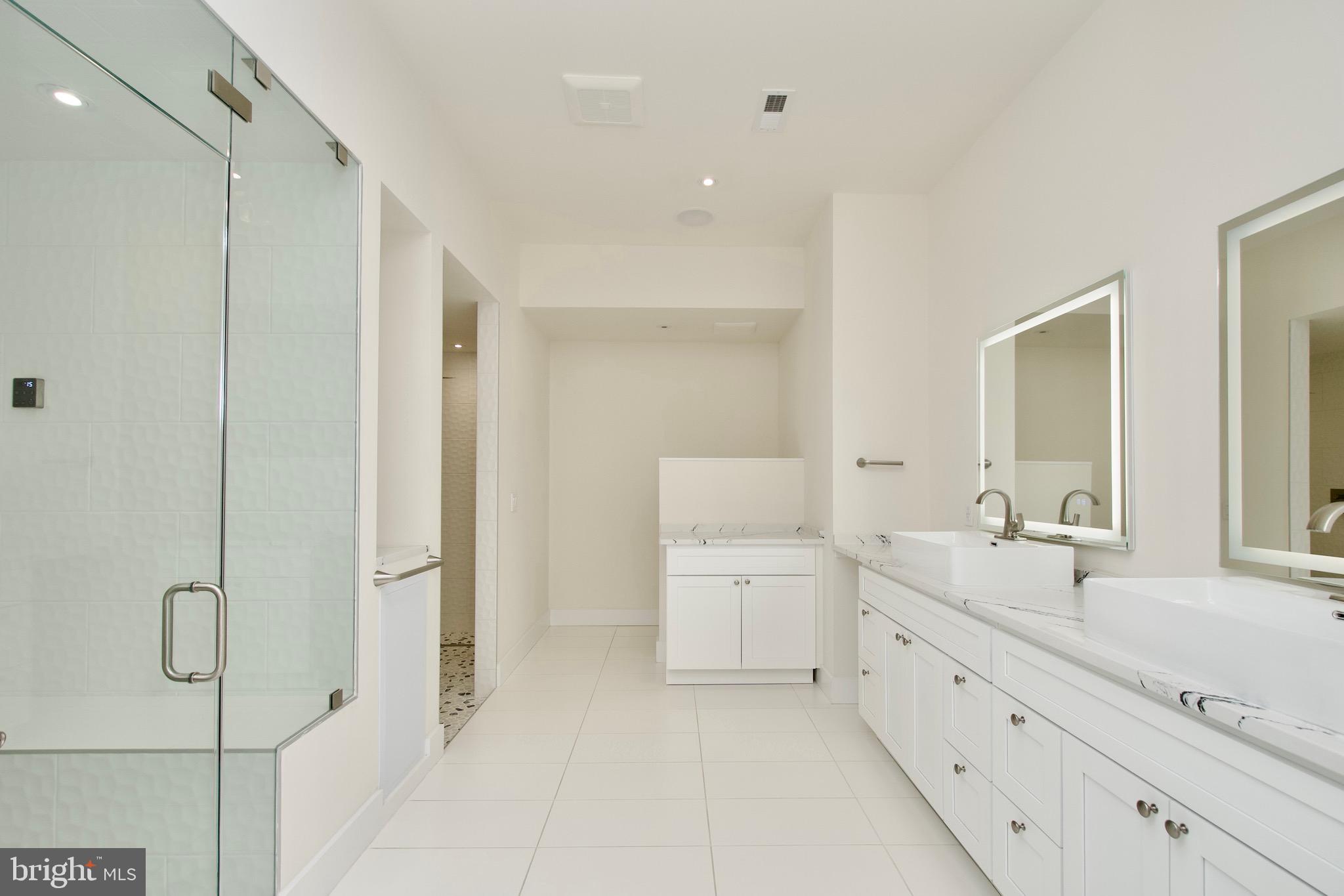 PIMMIT HILLS - Residential