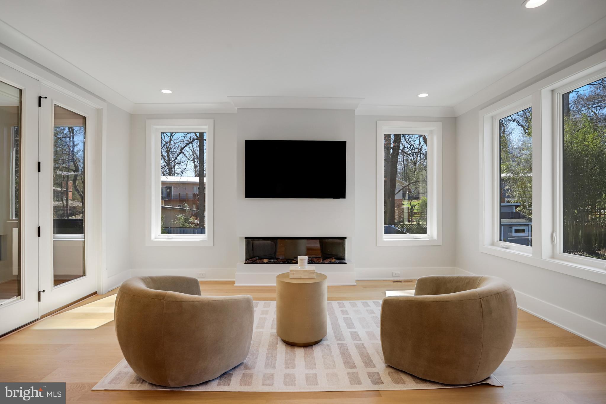HOLMES RUN ACRES - Residential