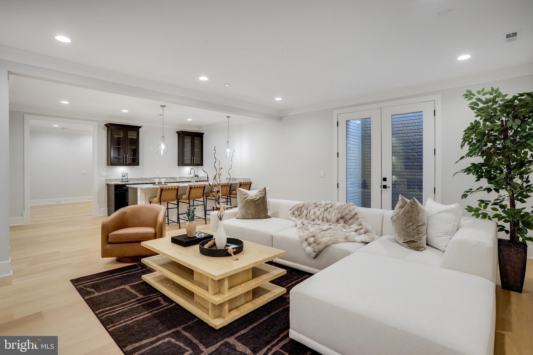 HOLMES RUN ACRES - Residential
