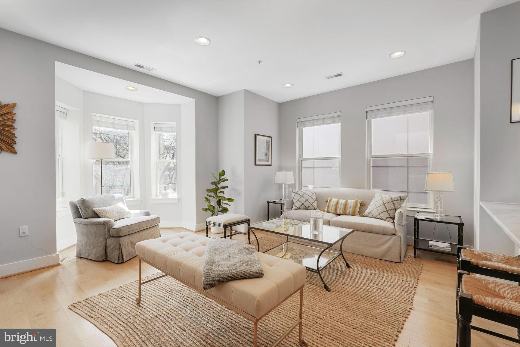 MOUNT PLEASANT - Residential