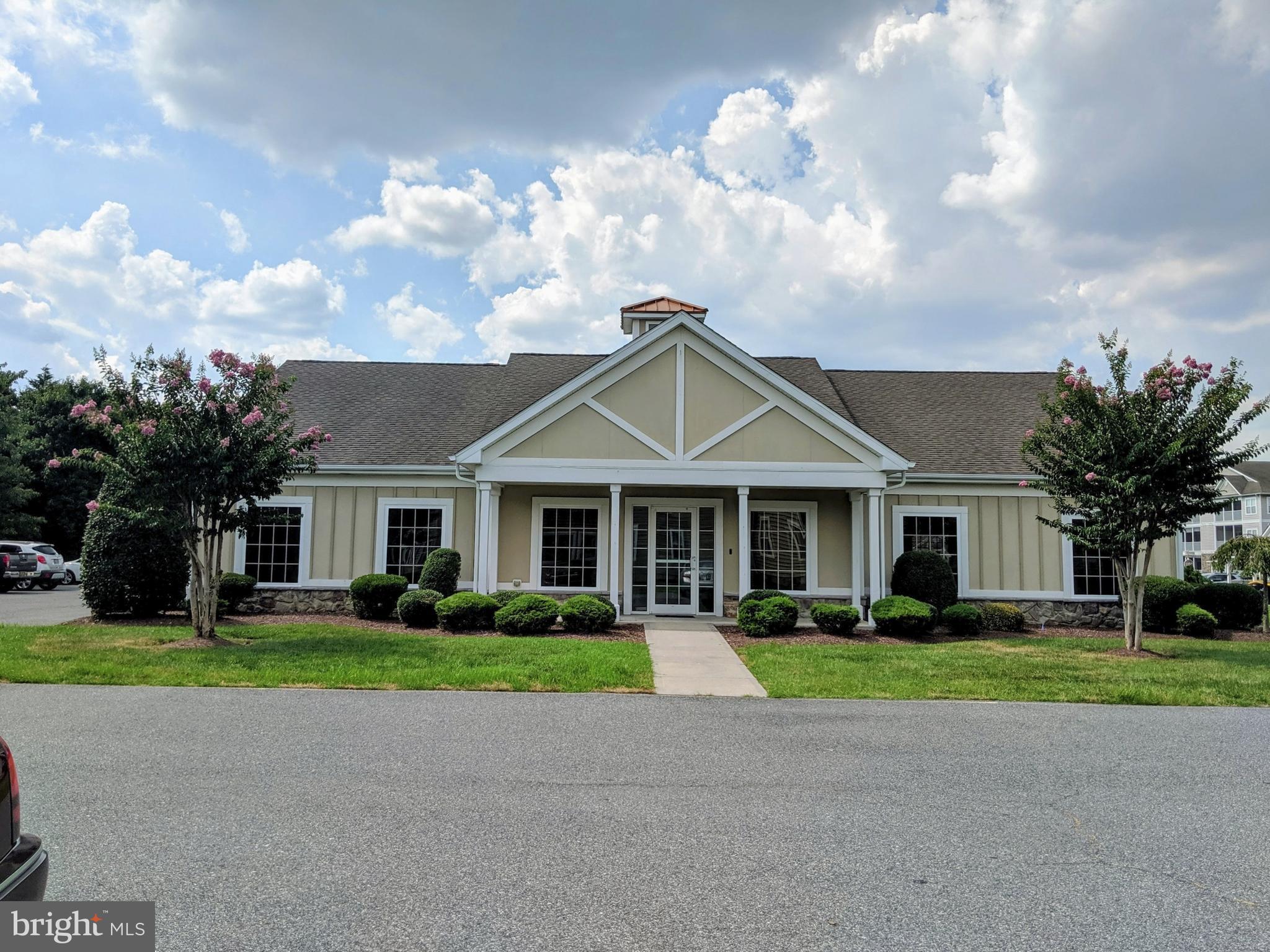 HEARTHSTONE MANOR - Residential