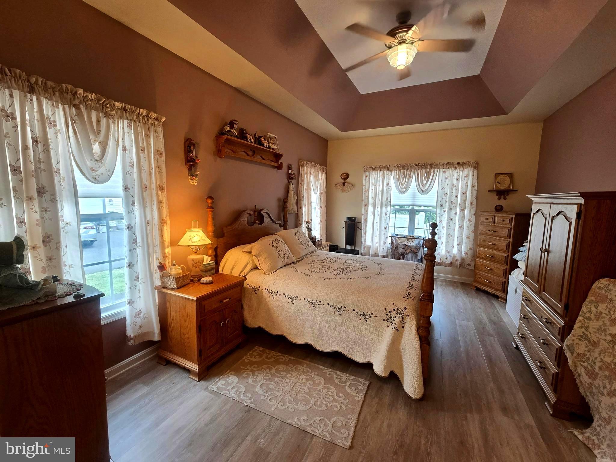 HEARTHSTONE MANOR - Residential