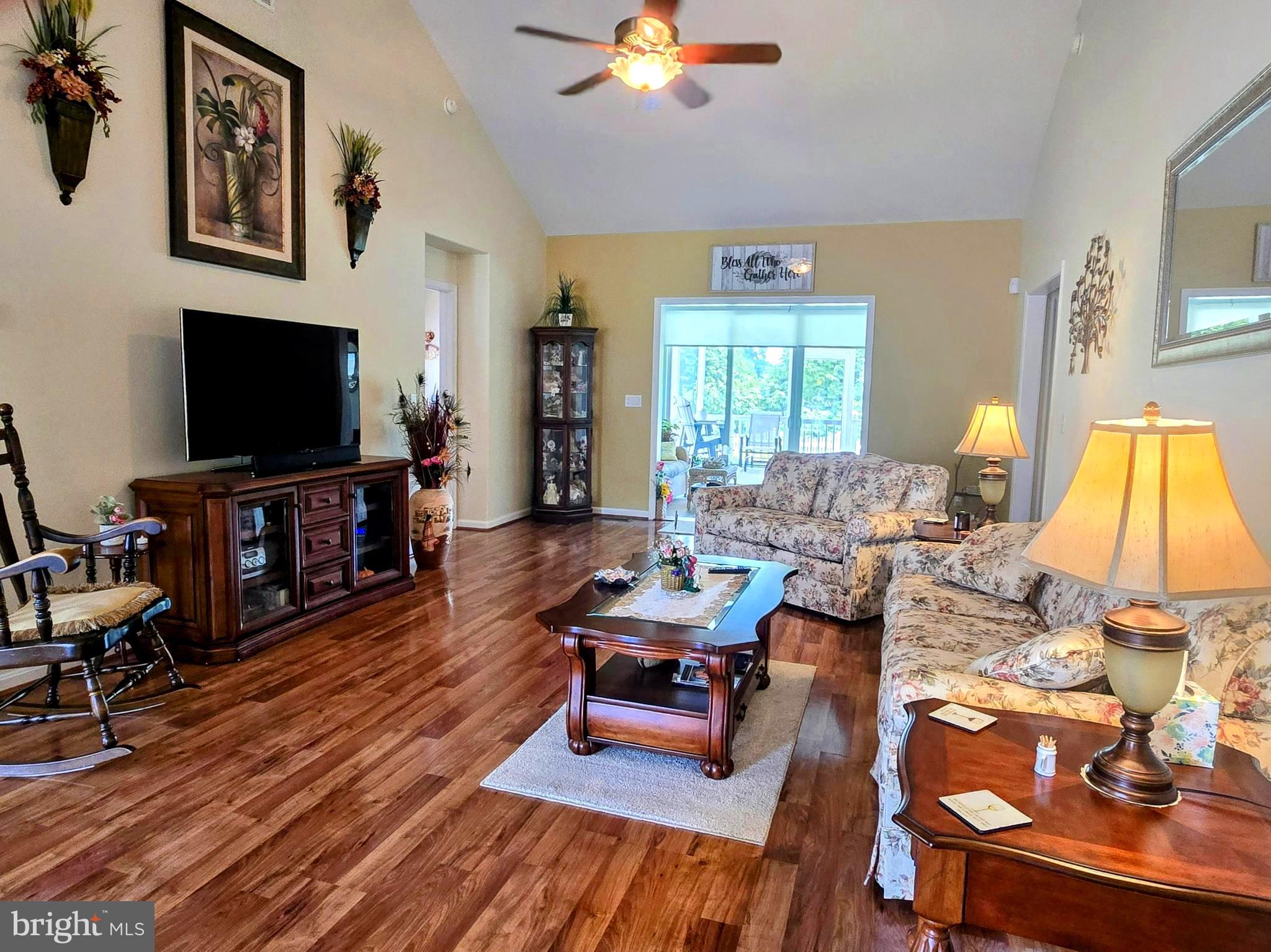 HEARTHSTONE MANOR - Residential
