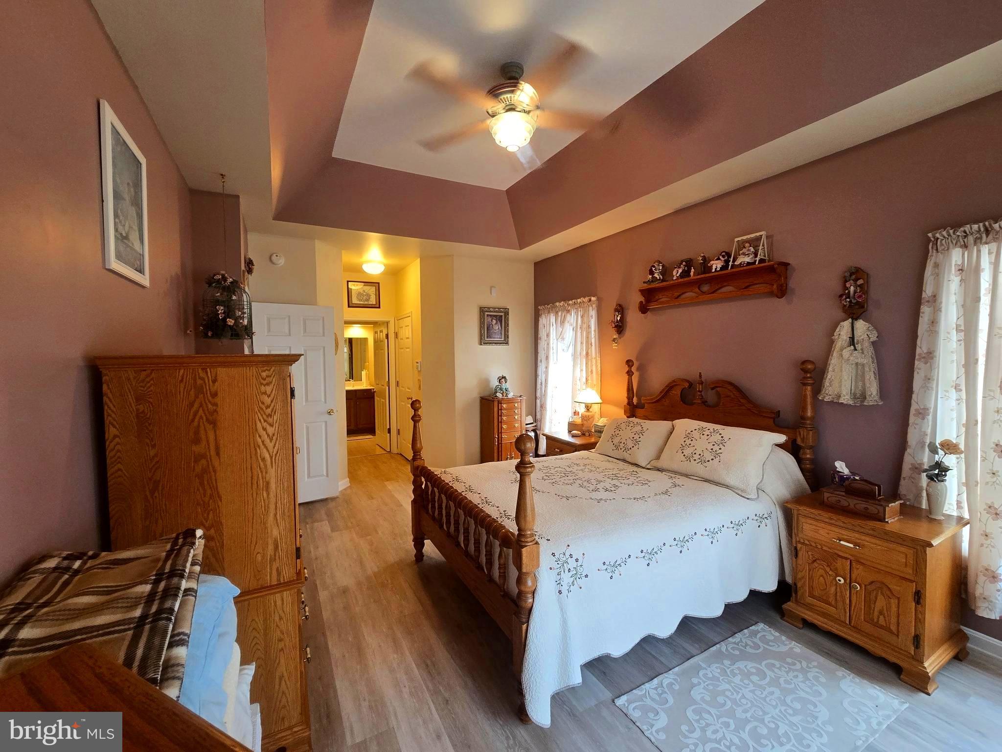 HEARTHSTONE MANOR - Residential