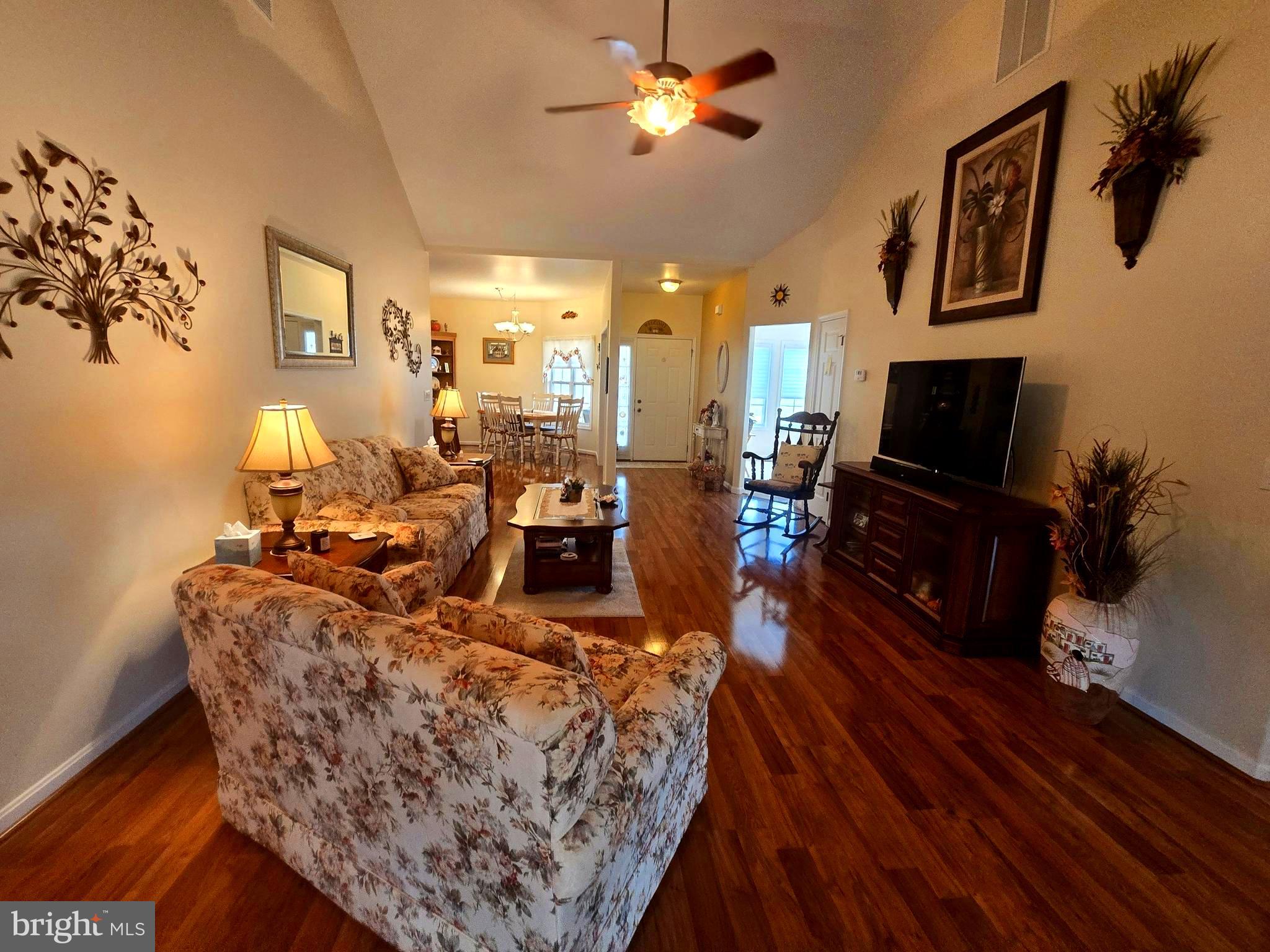 HEARTHSTONE MANOR - Residential