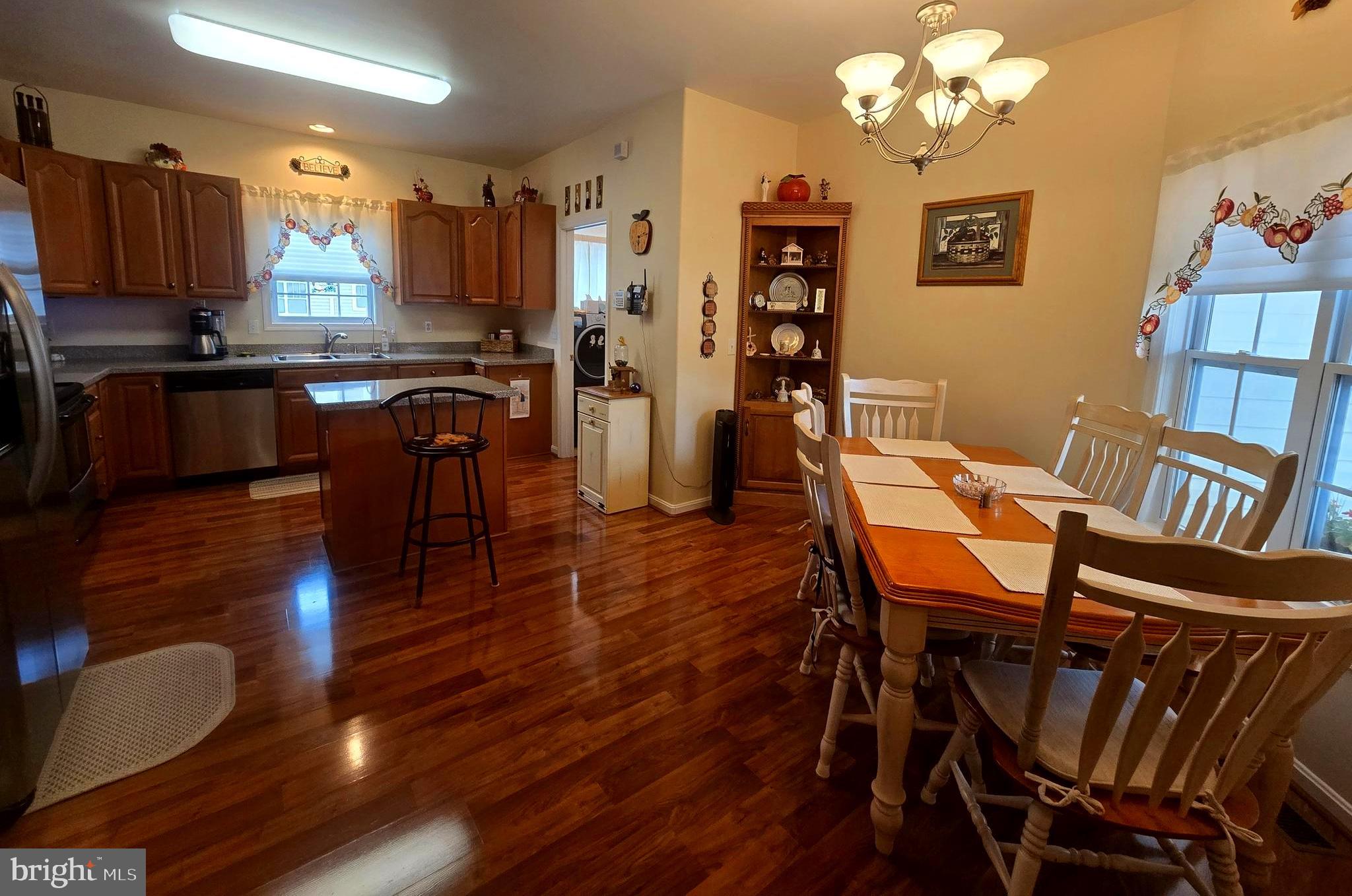 HEARTHSTONE MANOR - Residential