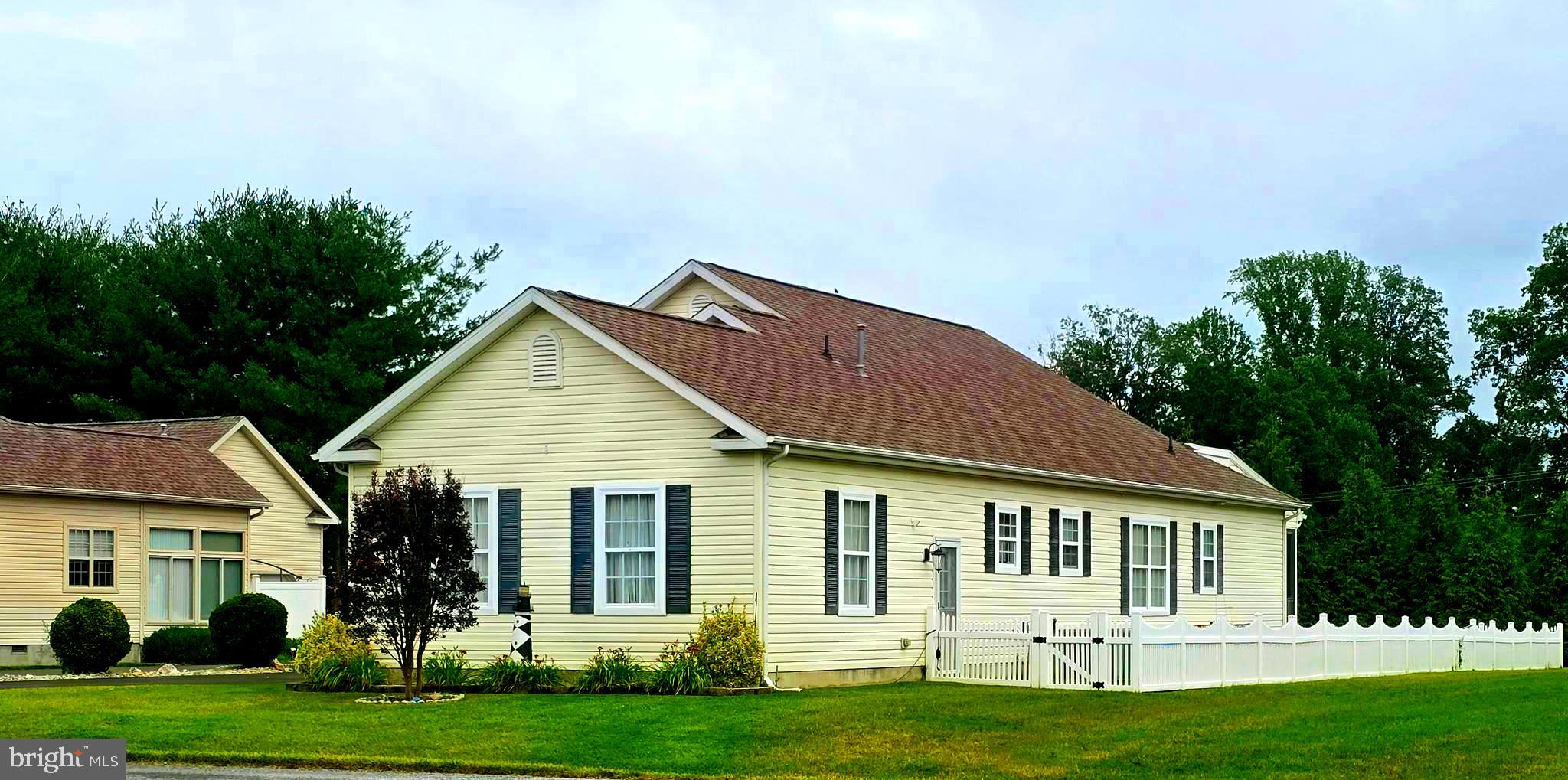 HEARTHSTONE MANOR - Residential