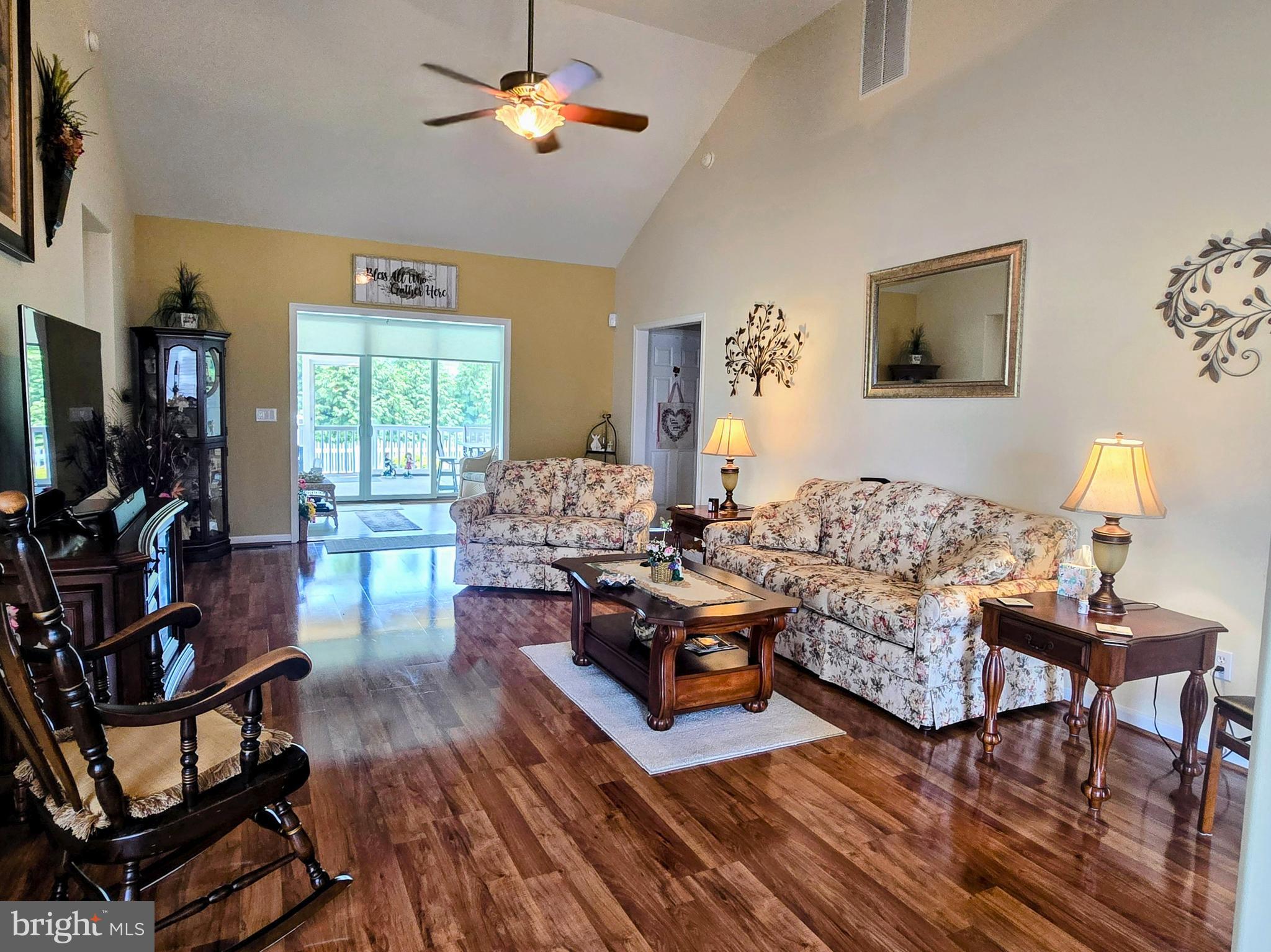 HEARTHSTONE MANOR - Residential