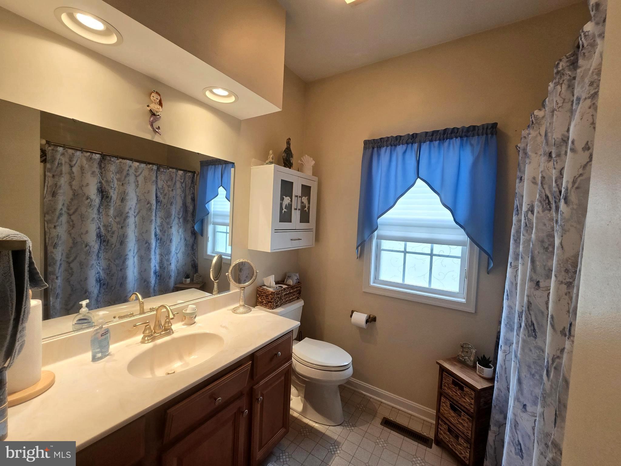 HEARTHSTONE MANOR - Residential
