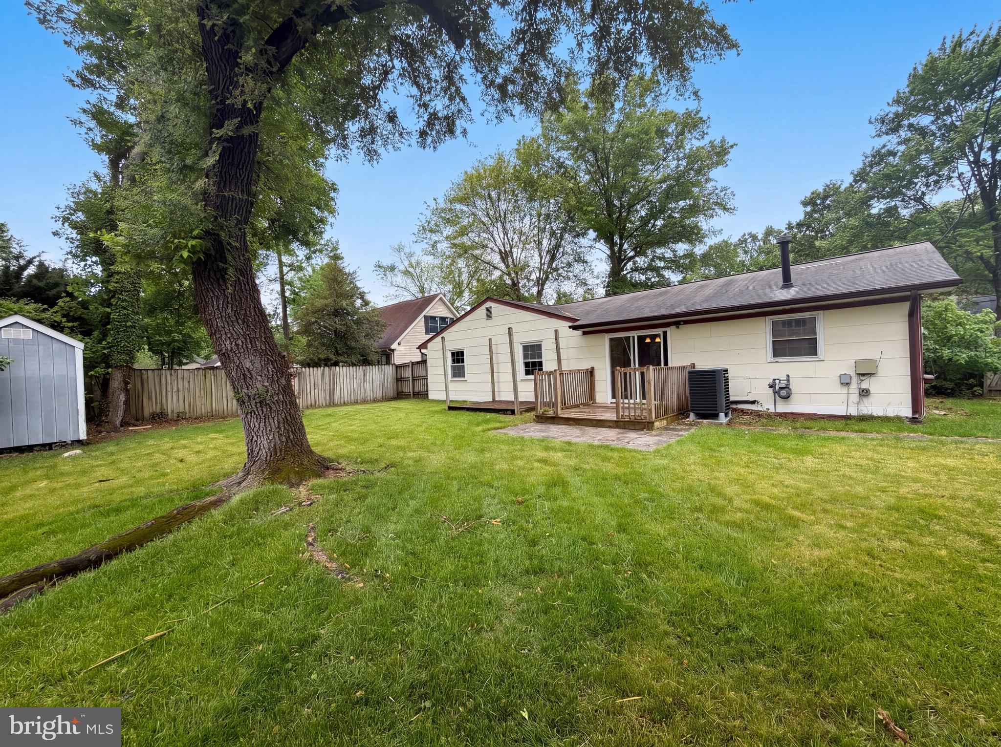 MEADOWBROOK - Residential