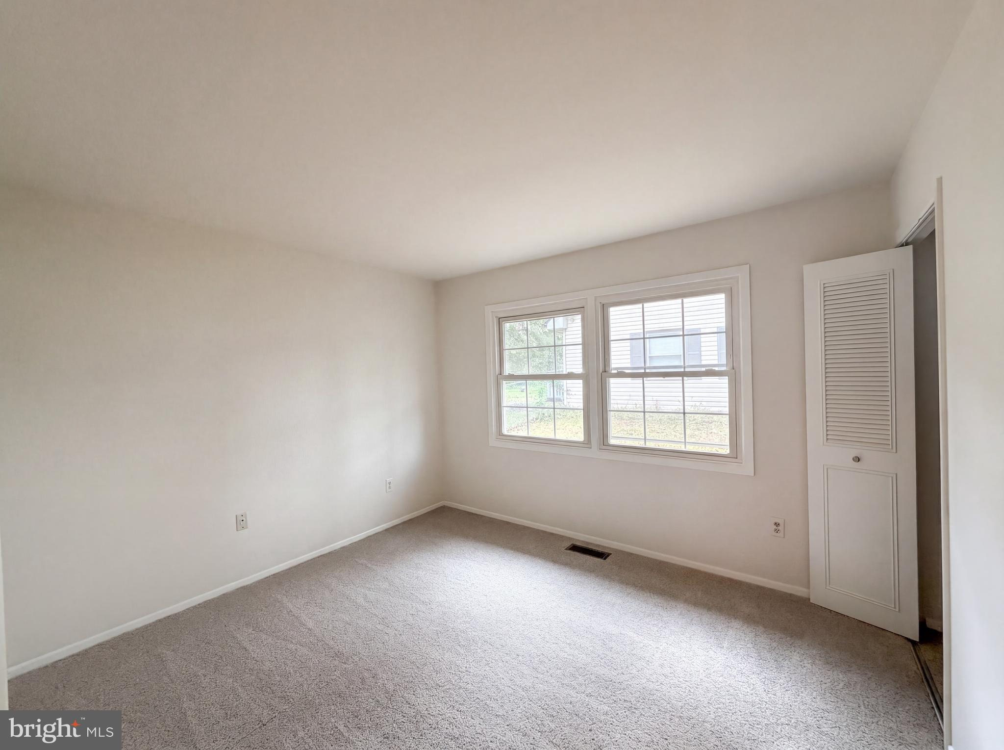 MEADOWBROOK - Residential